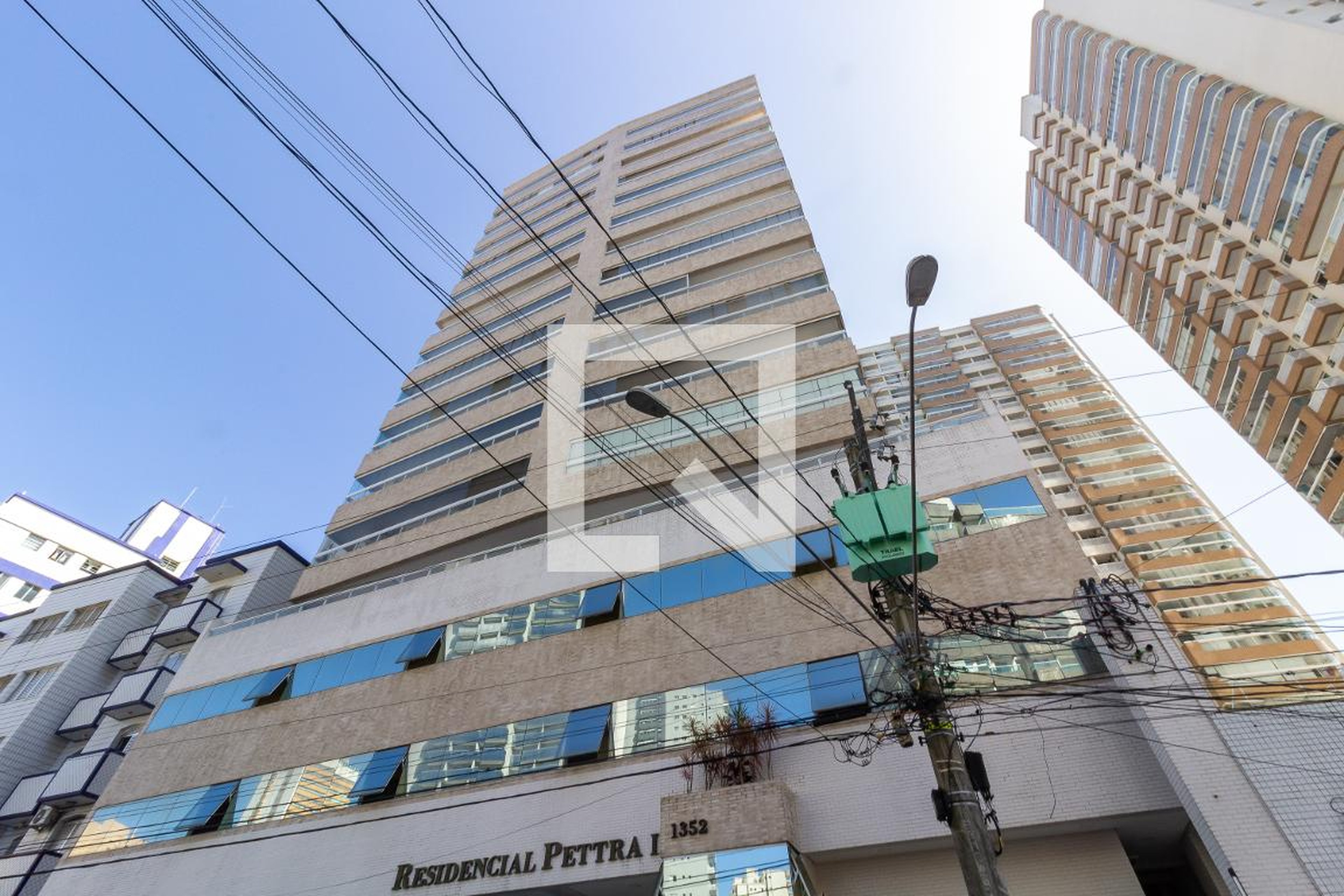 Fachada Condomínio Pettra II