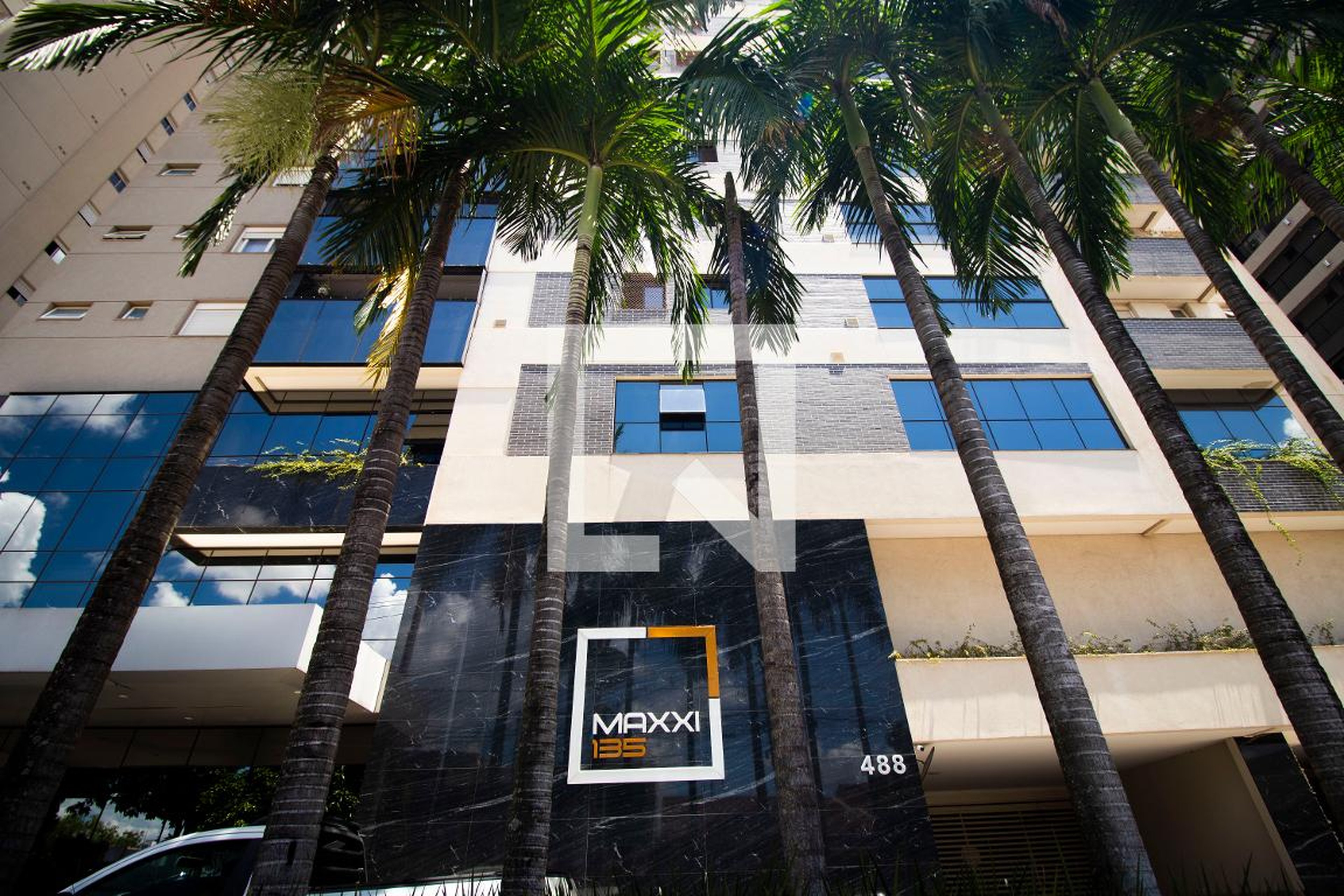 Fachada Condomínio Maxxi 135