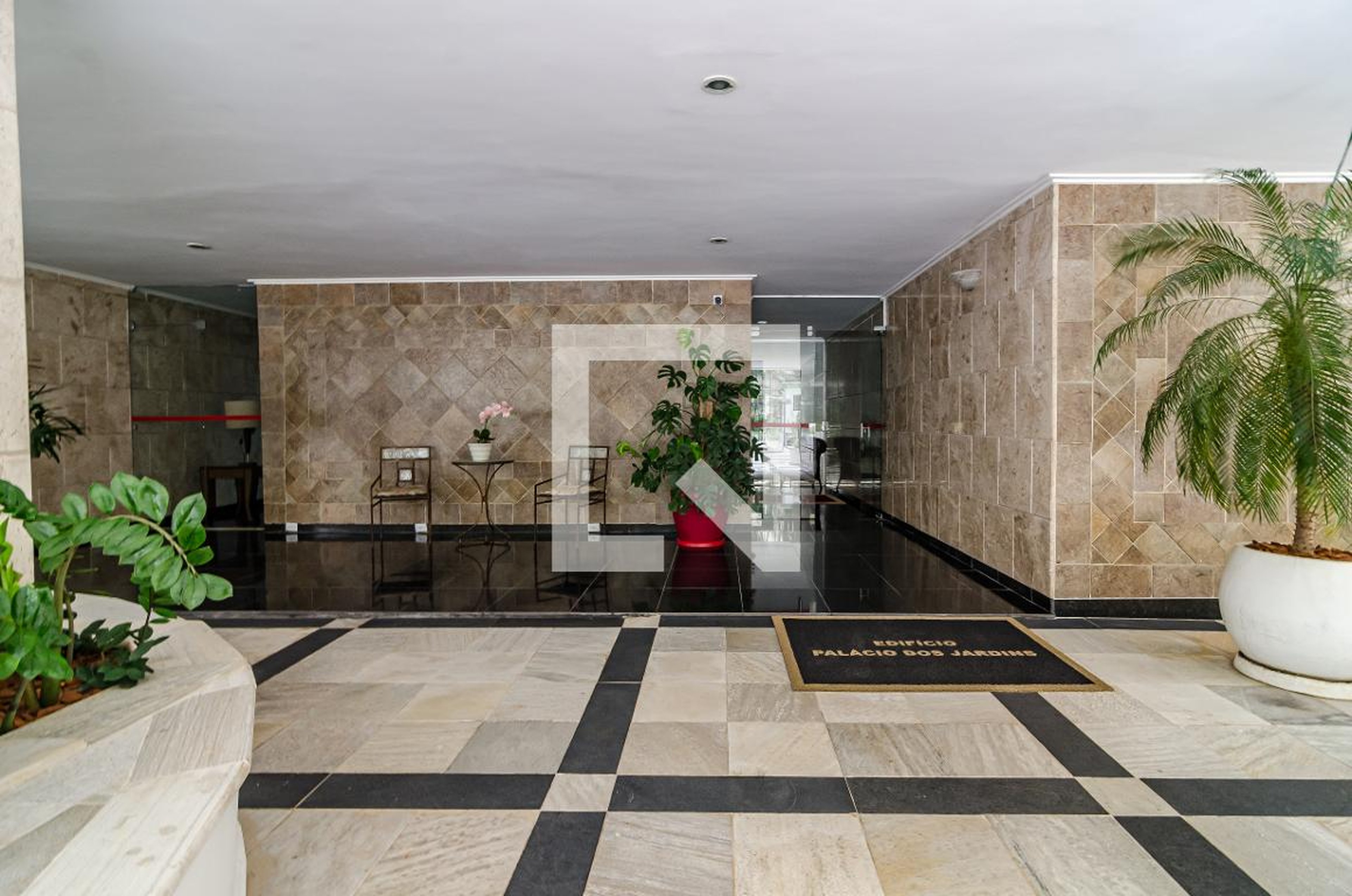 Entrada - Palácio dos Jardins