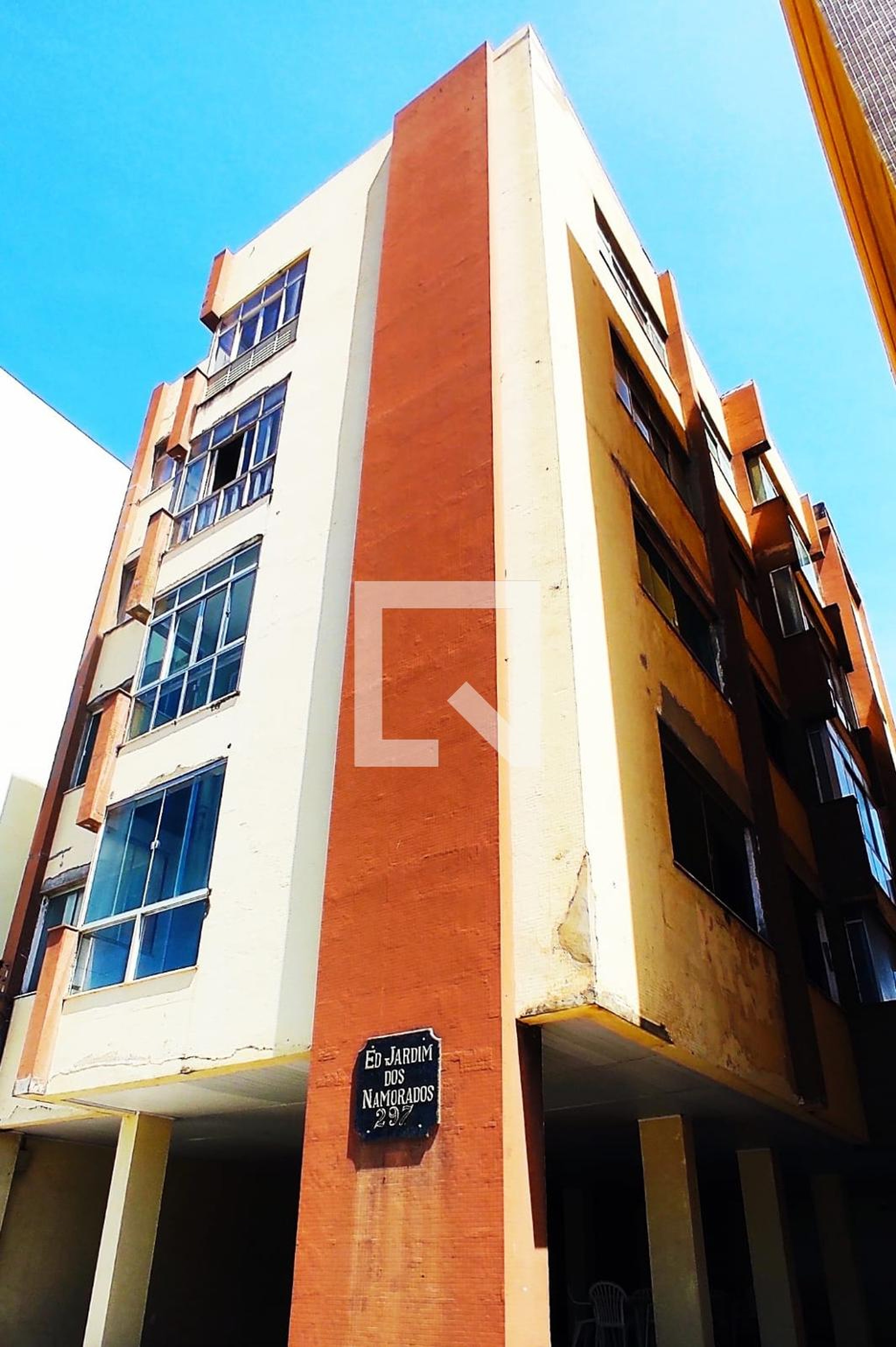 Fachada do Prédio Condomínio em Rua Fernando Menezes de Góes, 207