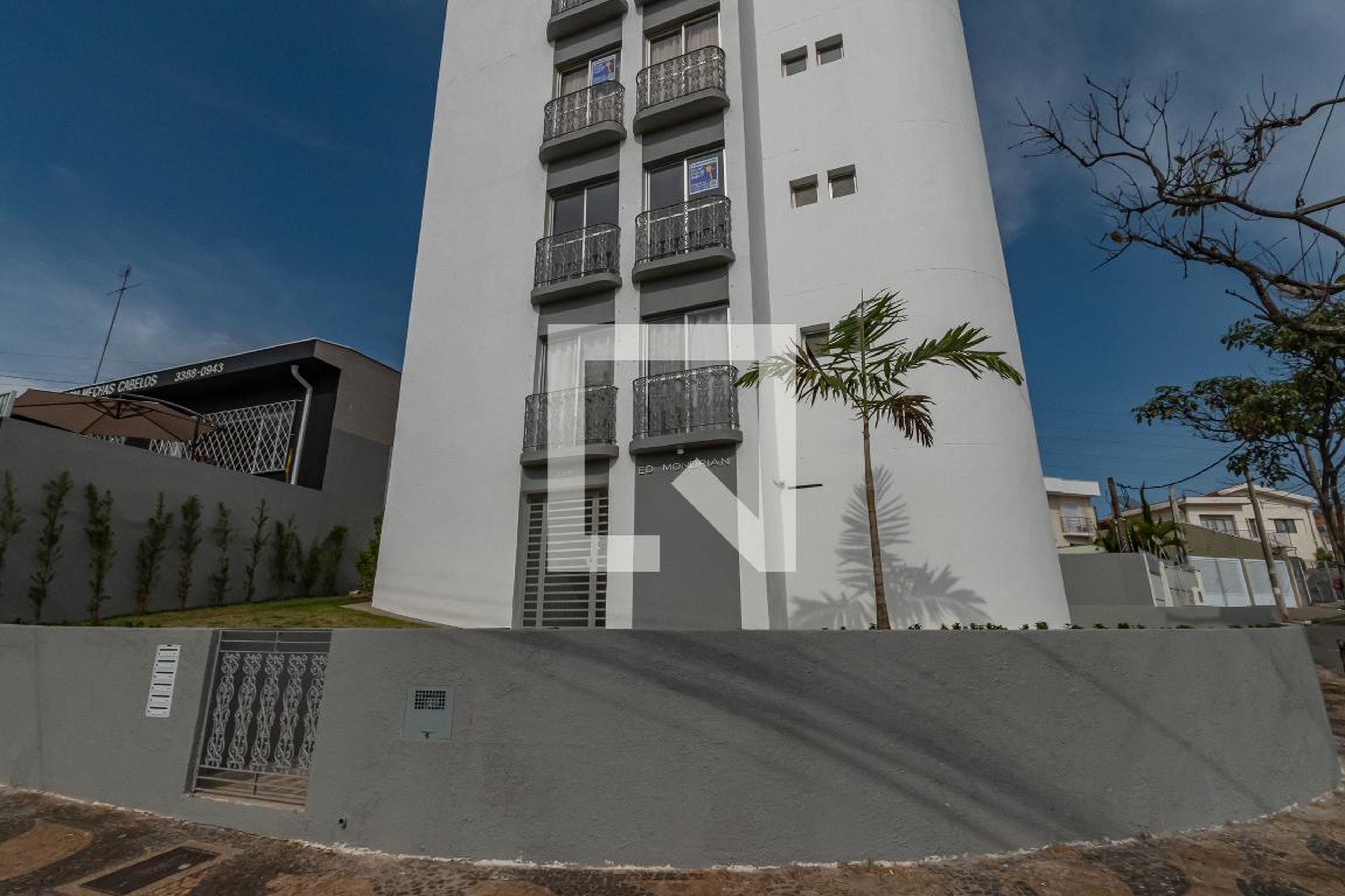 Fachada Condomínio em Rua Mogi Guaçu, 328