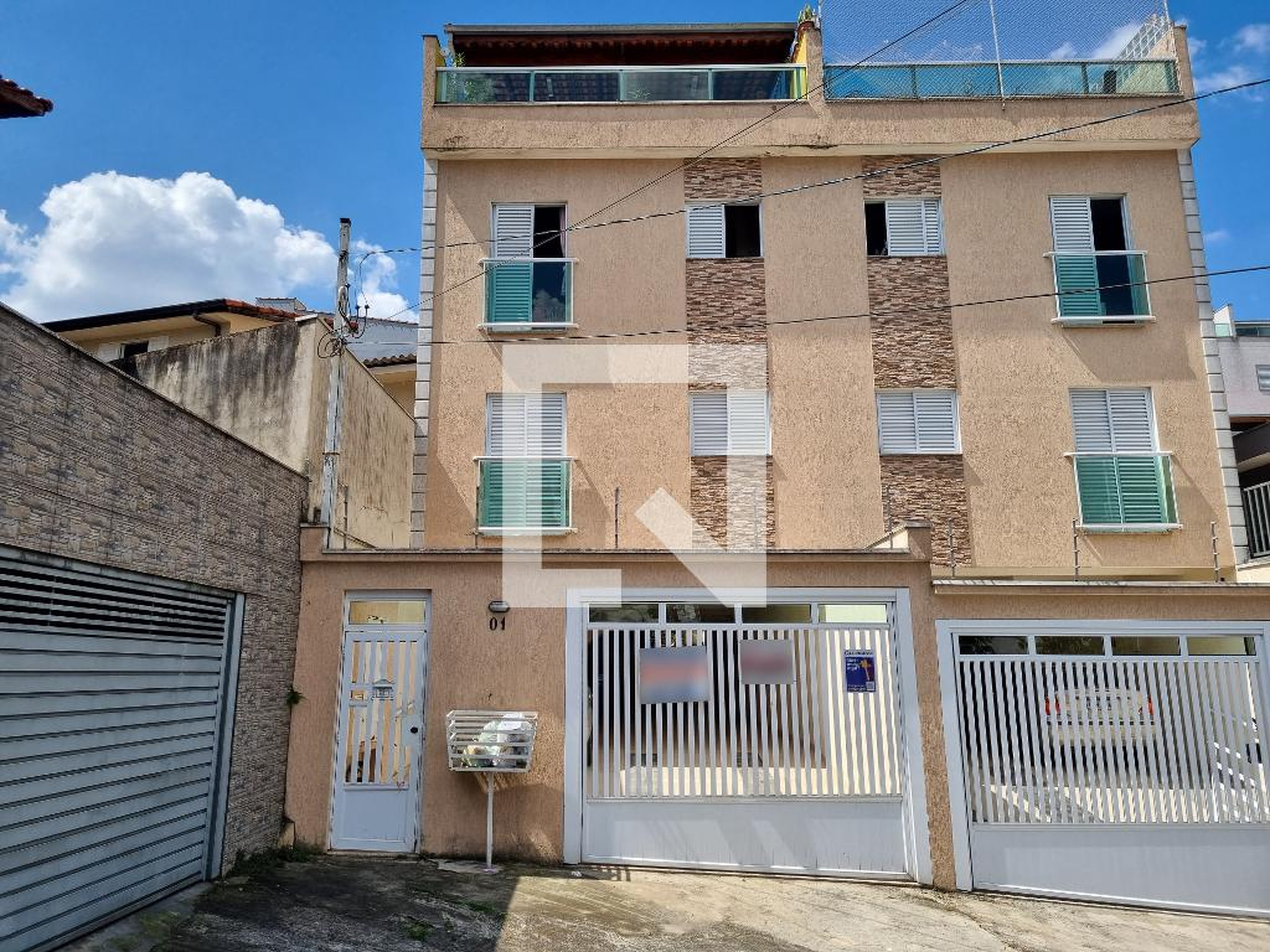 Fachada Condomínio em Rua Bauru, 1