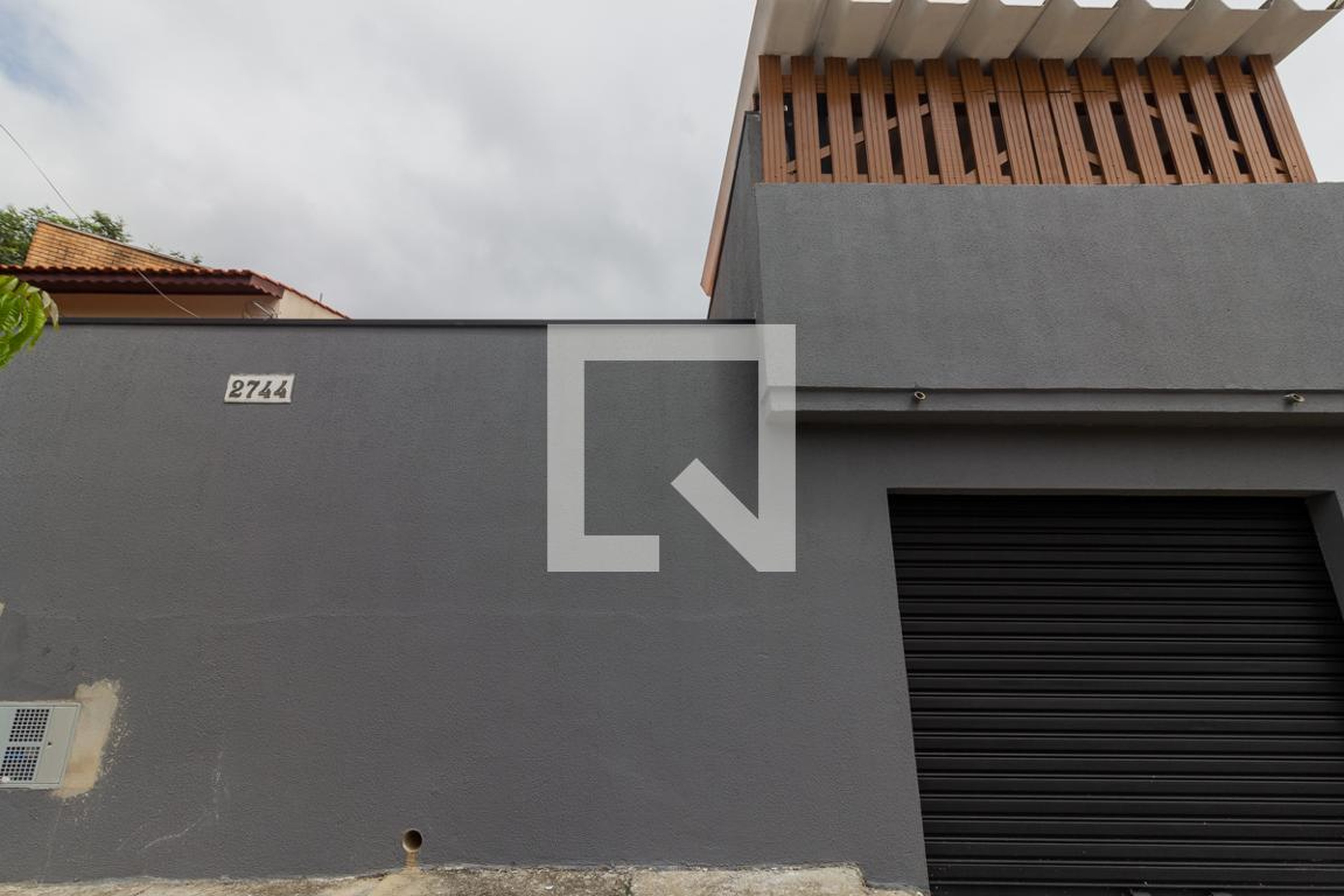 Fachada Condomínio em Avenida Piassanguaba, 38