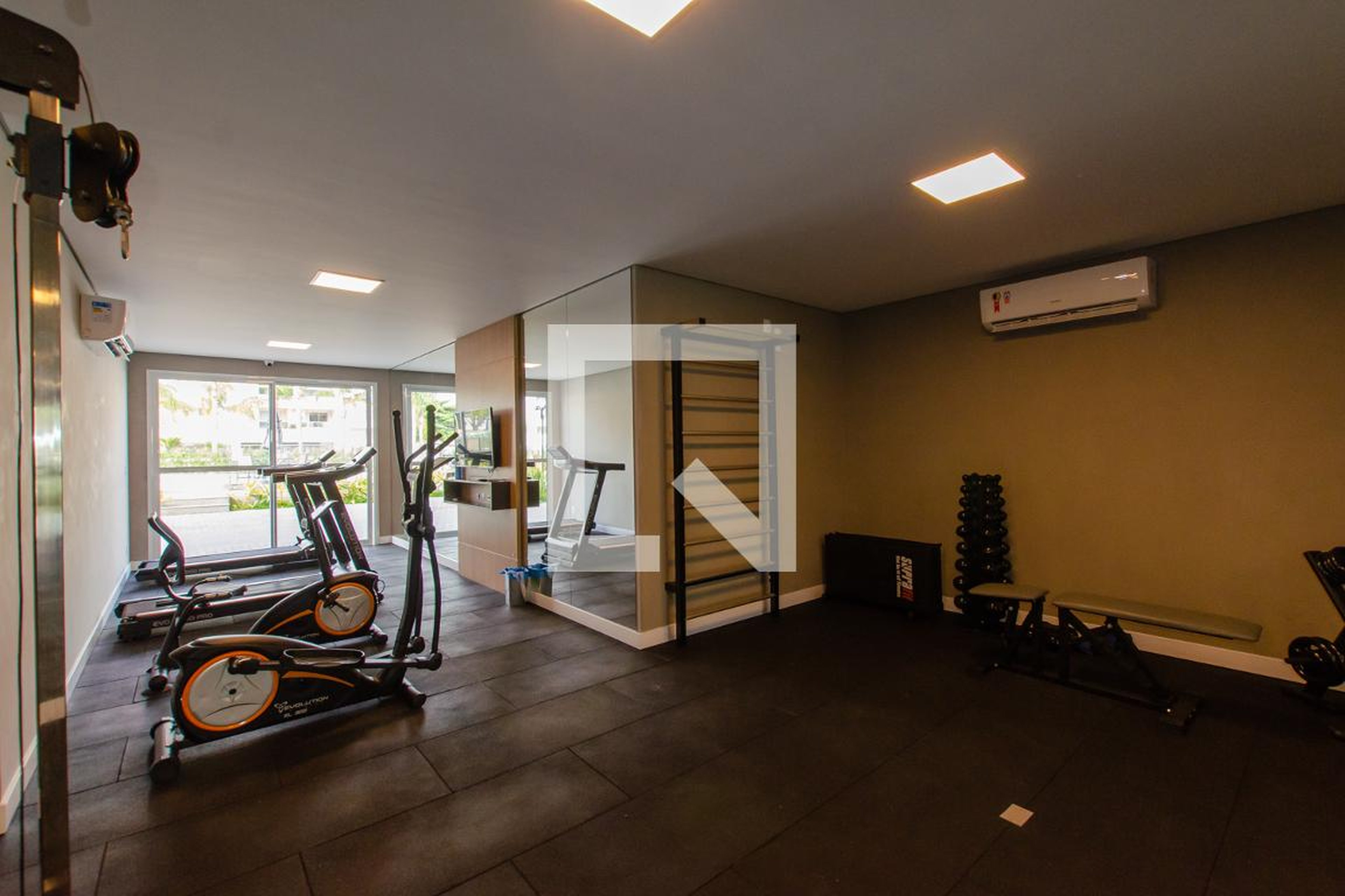 Academia - Cannes Club Residence