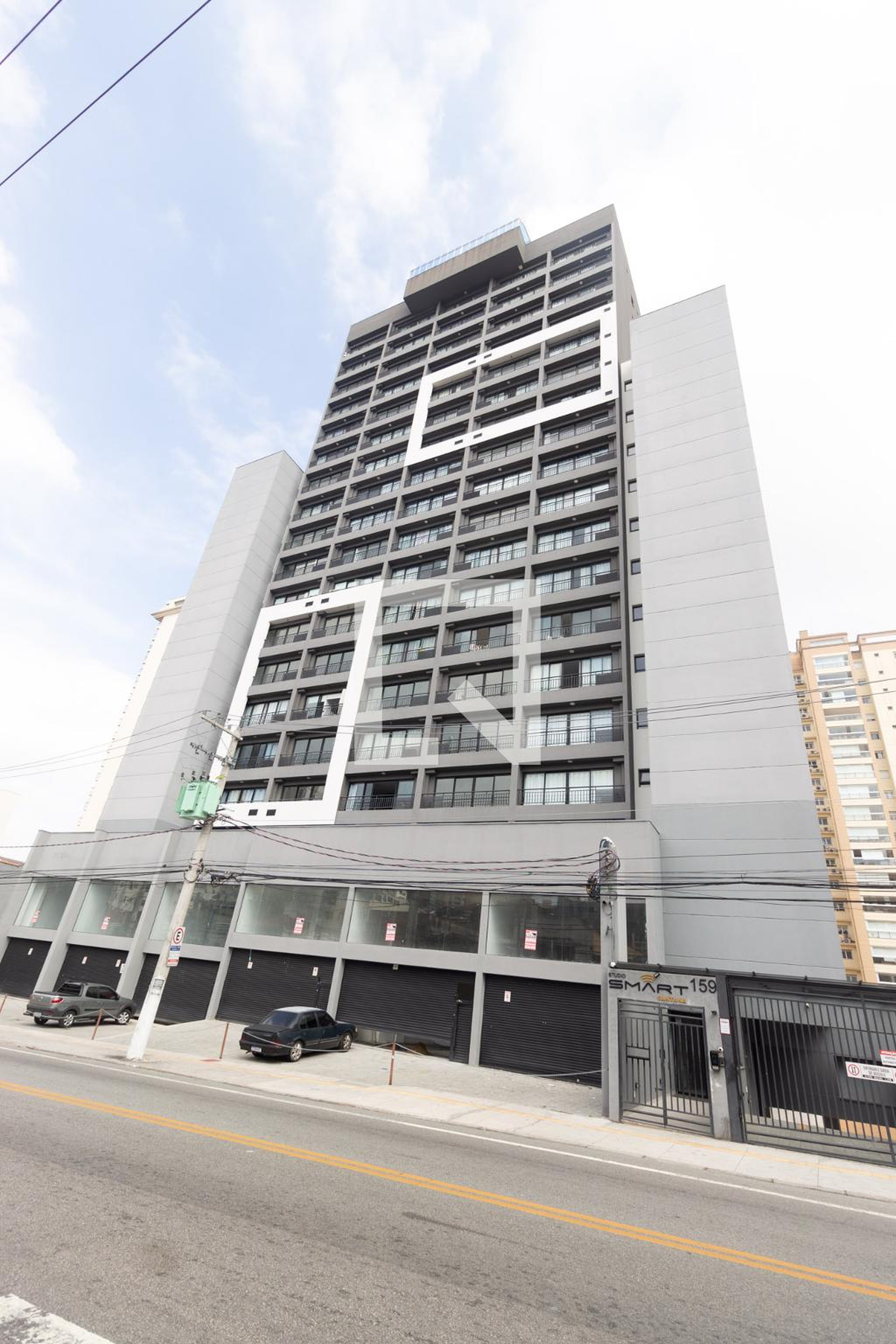 Fachada Condomínio Studio Smart Santana