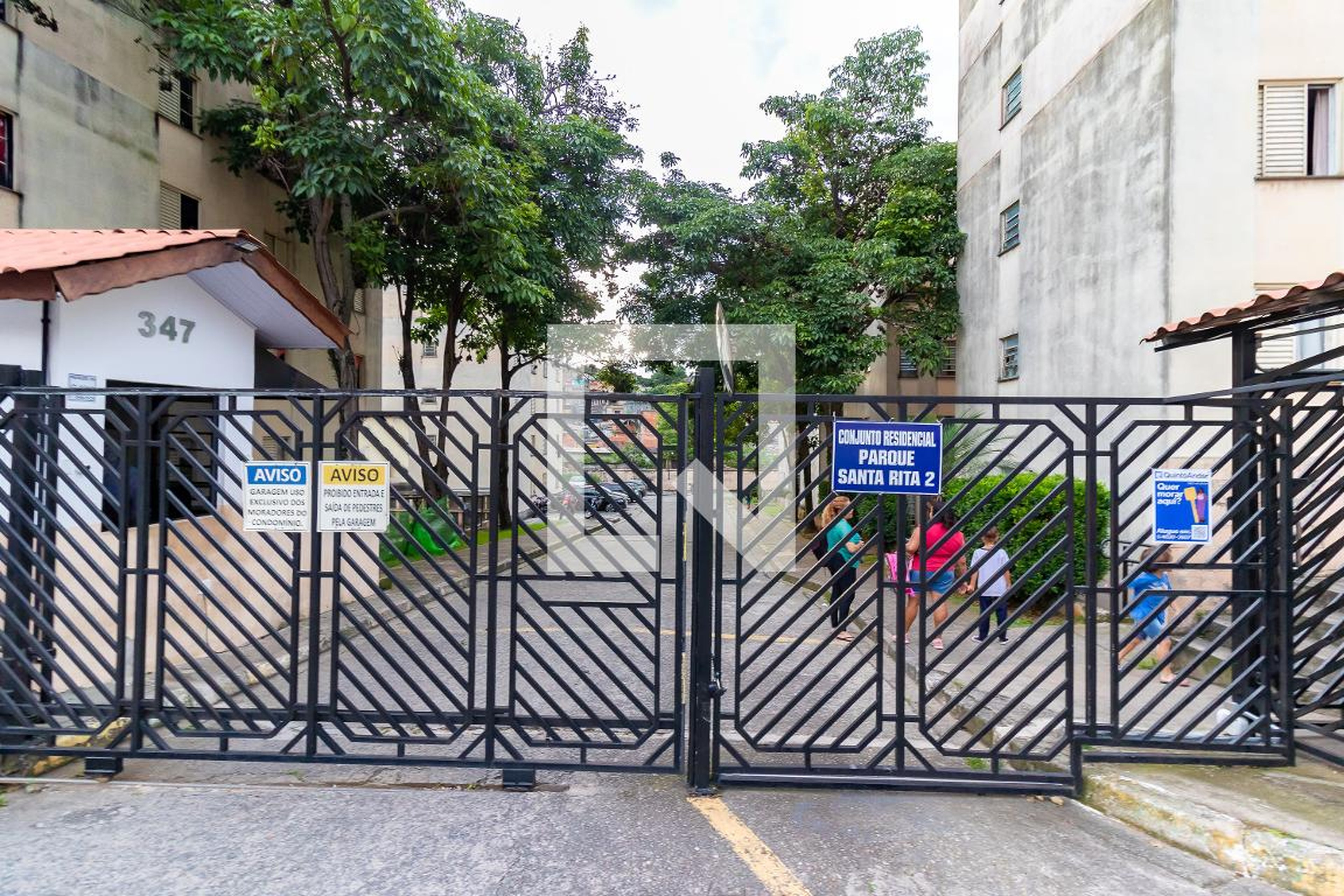 Fachada Condomínio em Rua Manoel Rodrigues da Rocha, 246