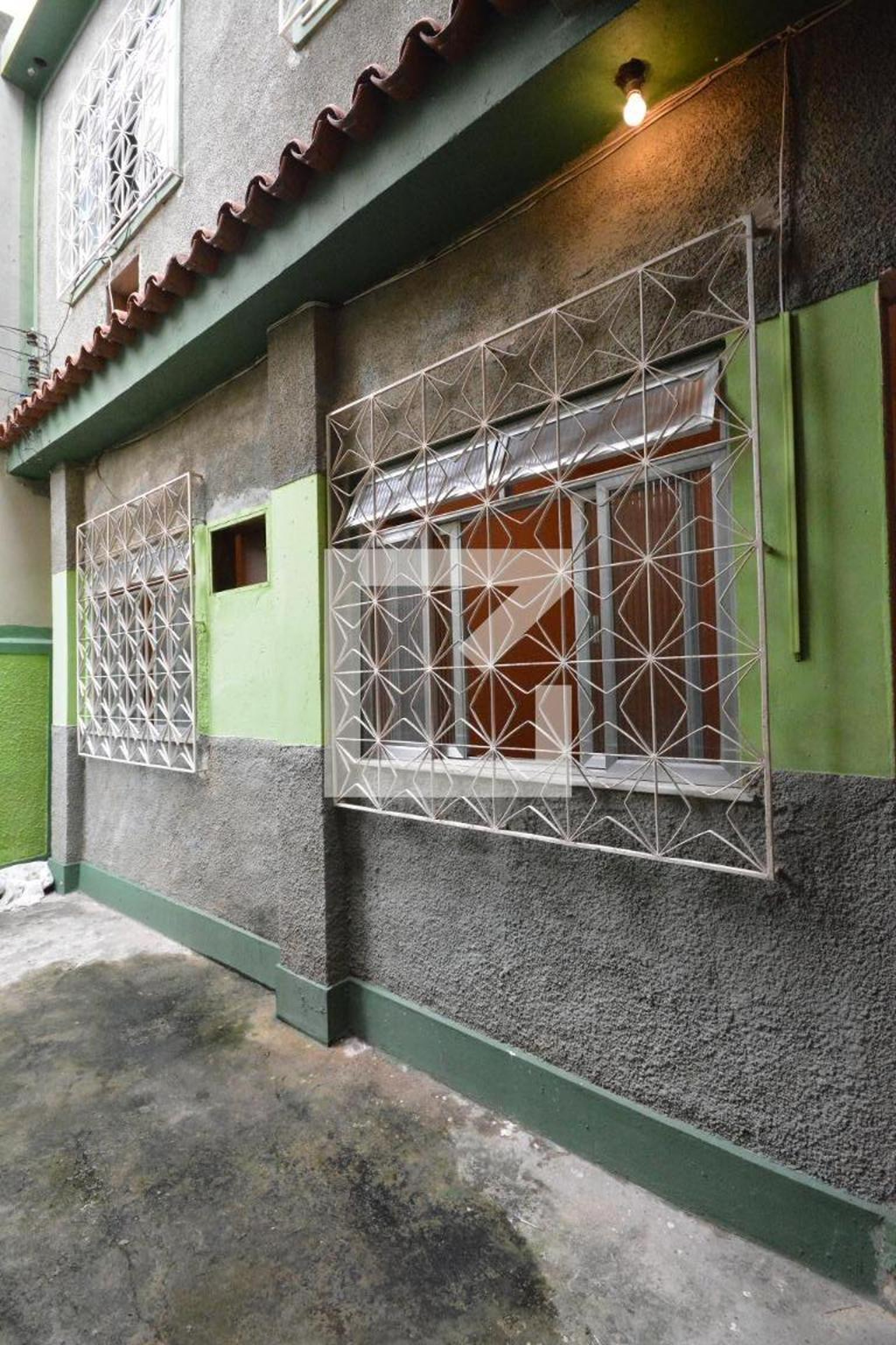 Fachada Condomínio em Rua Bezerril Fontenele, 403