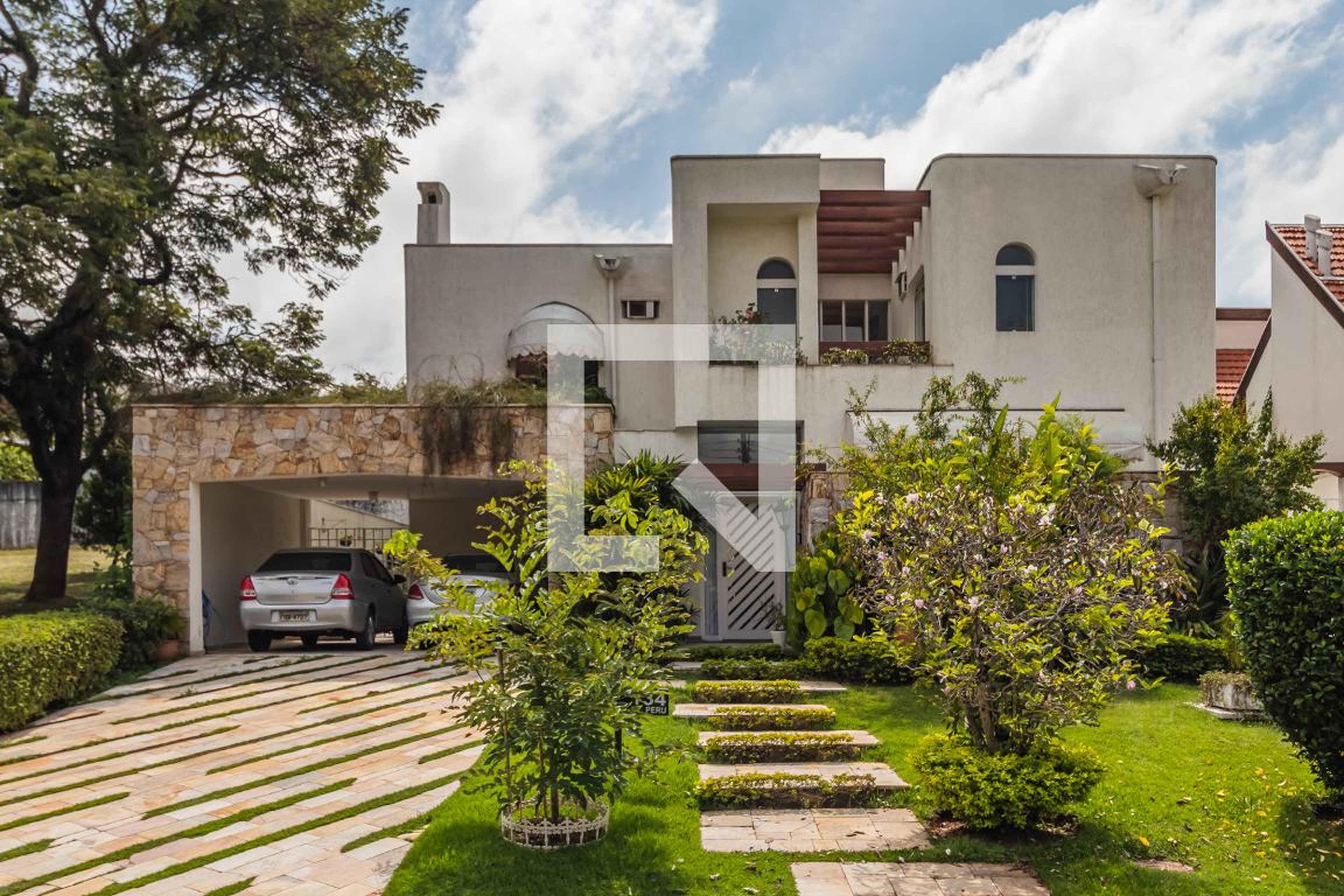 Fachada Condomínio Alphaville Residencial 2