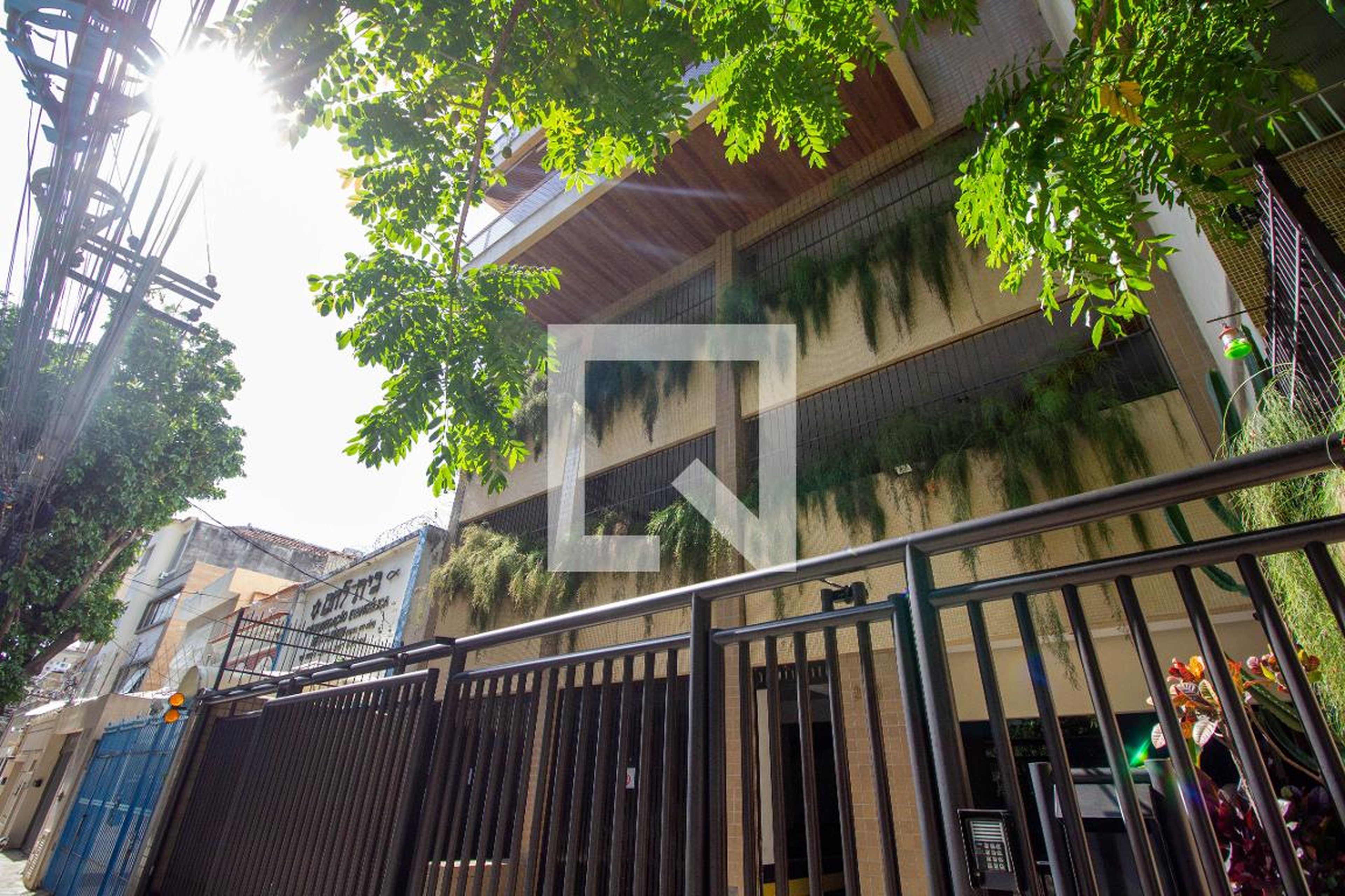 Fachada Condomínio Rosa Pazos