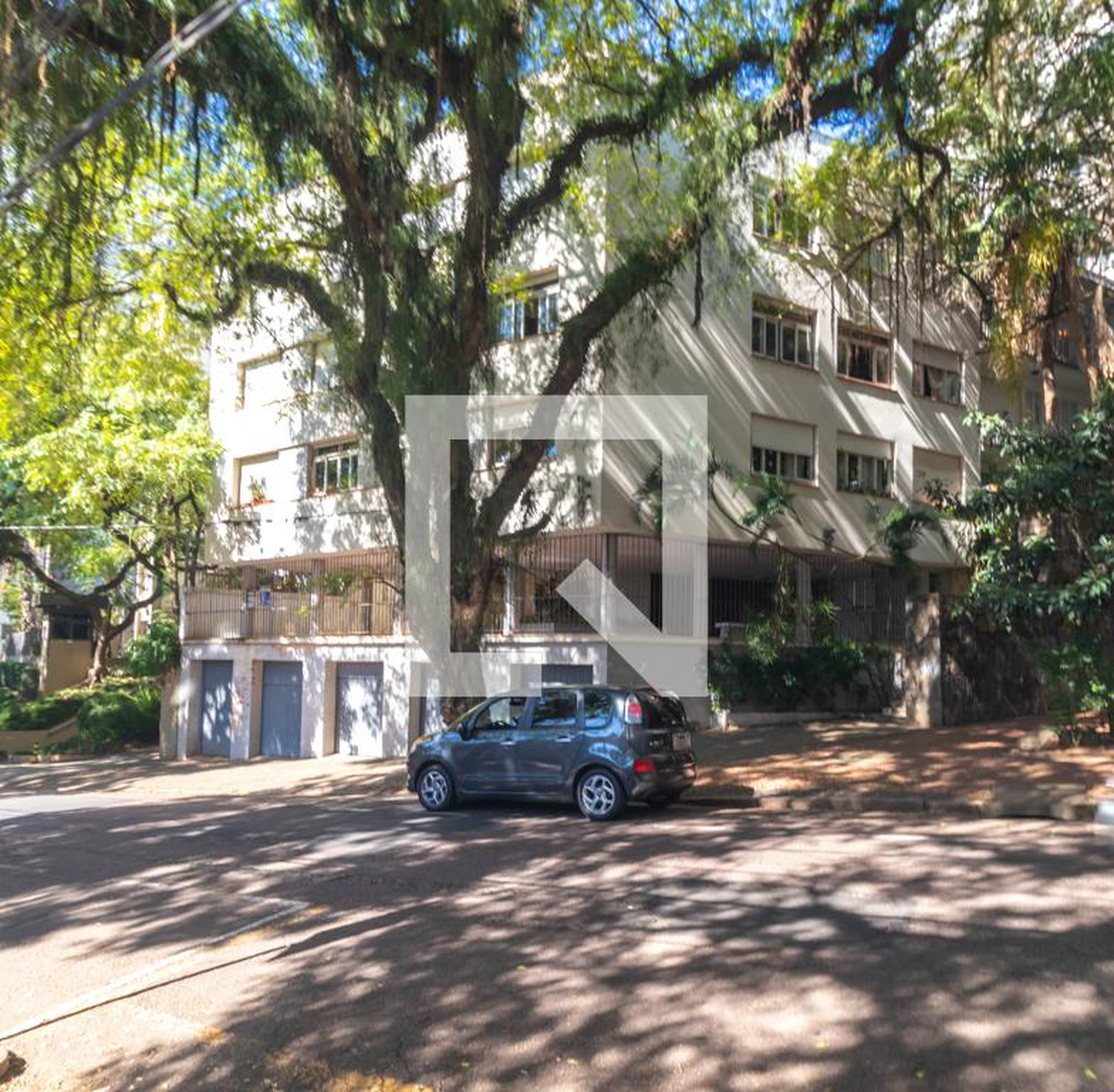 Fachada Condomínio em Rua Marquês do Pombal, 55