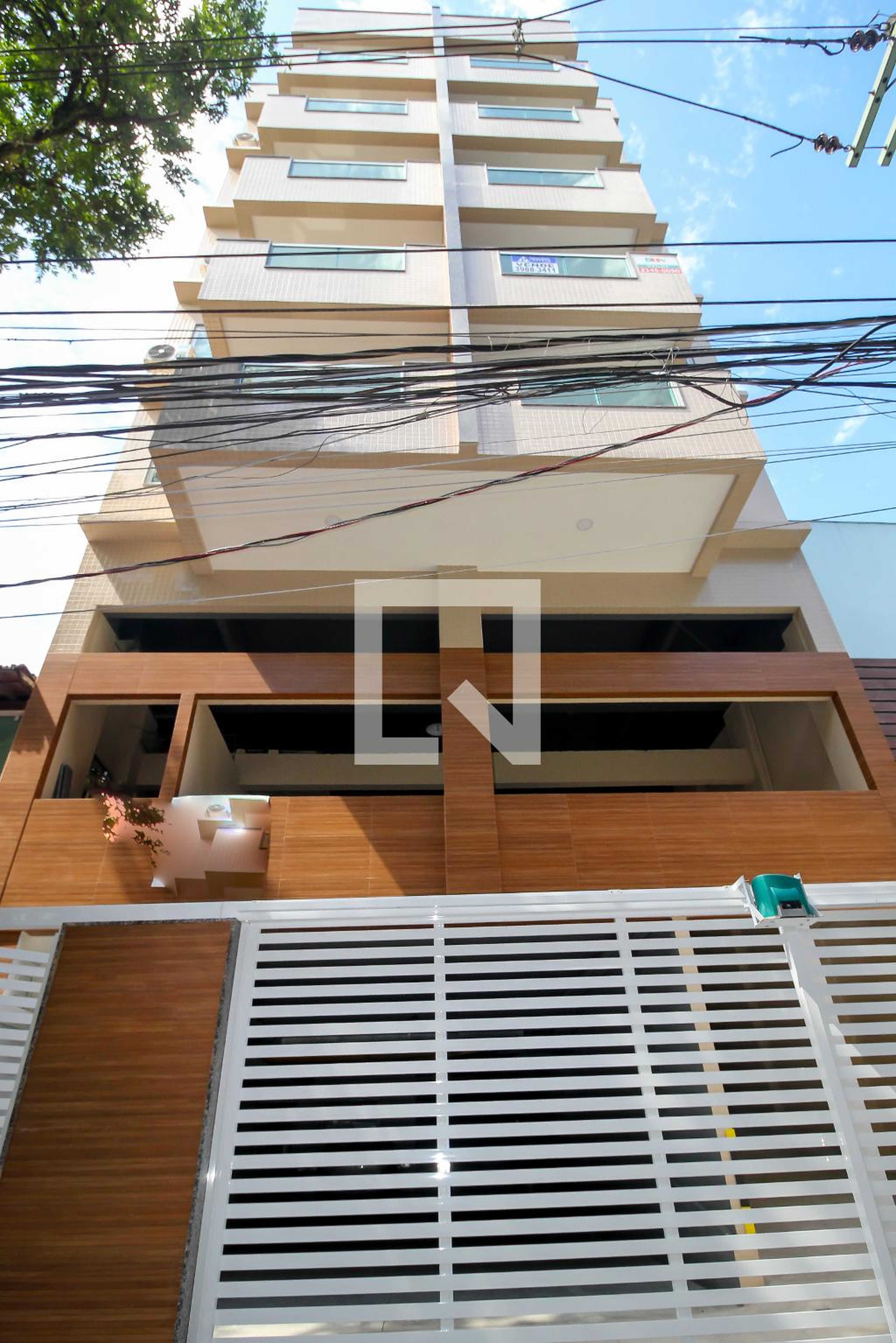 Fachada do Prédio Condomínio em Rua Álvaro Ramos, 541