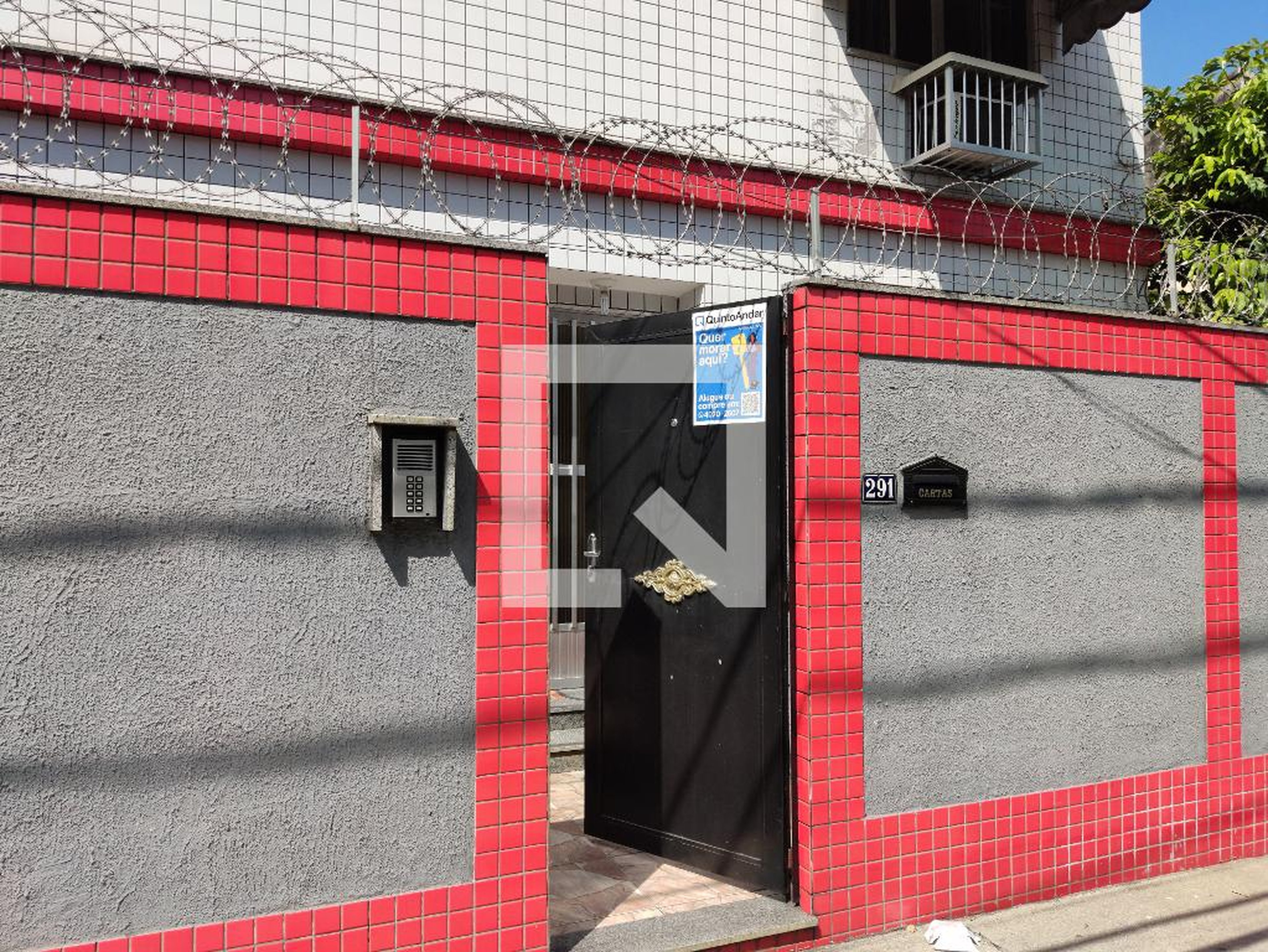 Fachada Condomínio em Rua Borneo, 291