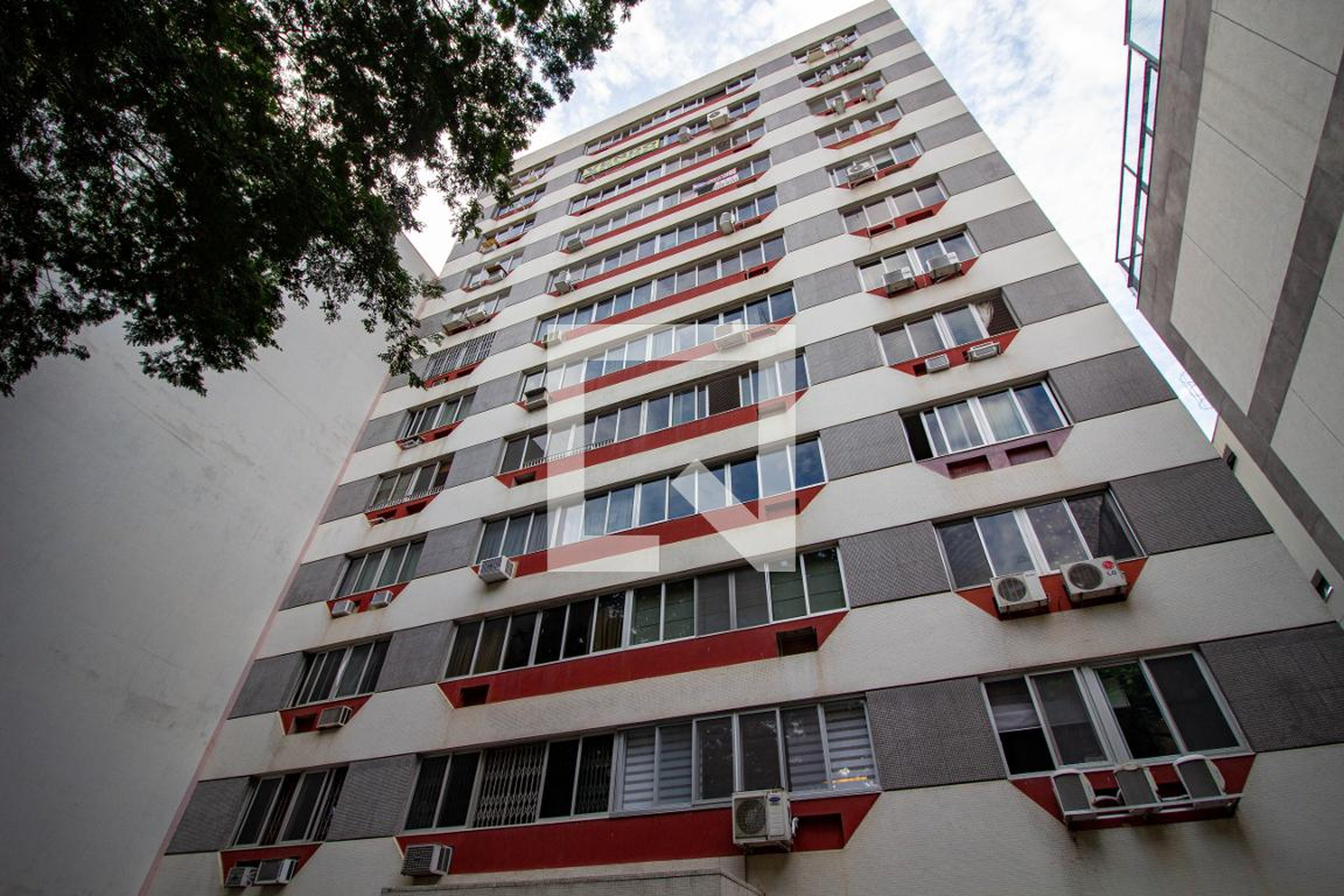 Fachada Edificio Carlo Crivelli