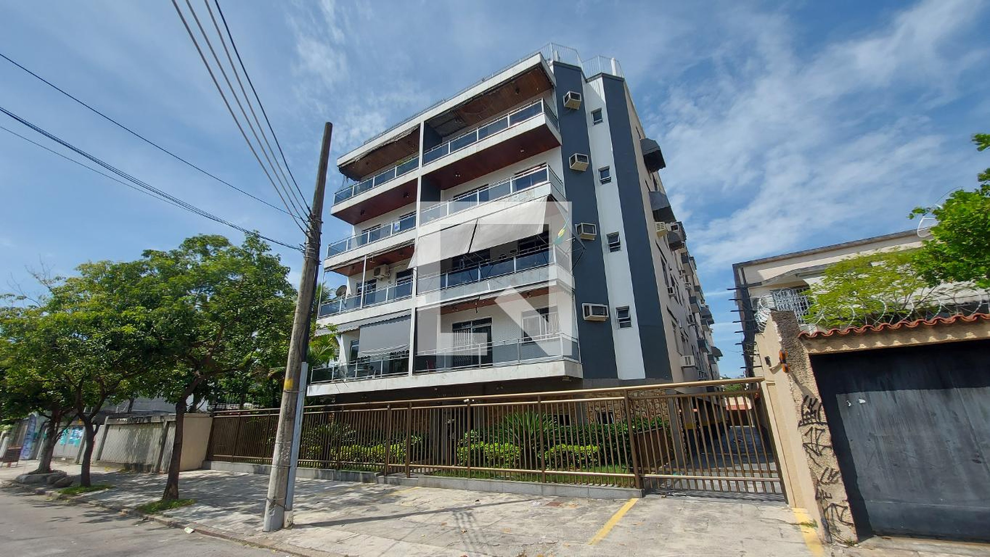 Fachada do Prédio Condomínio em Rua Doutor Leal, 265