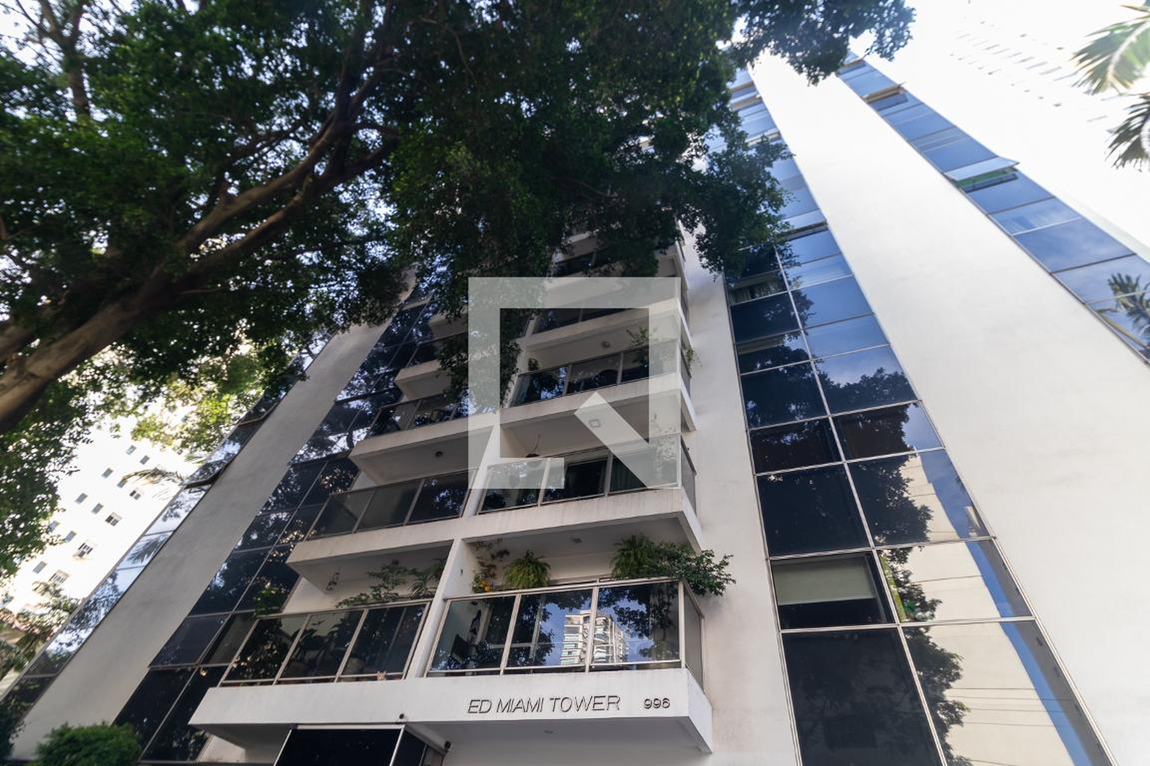 Fachada Condomínio Miami Tower