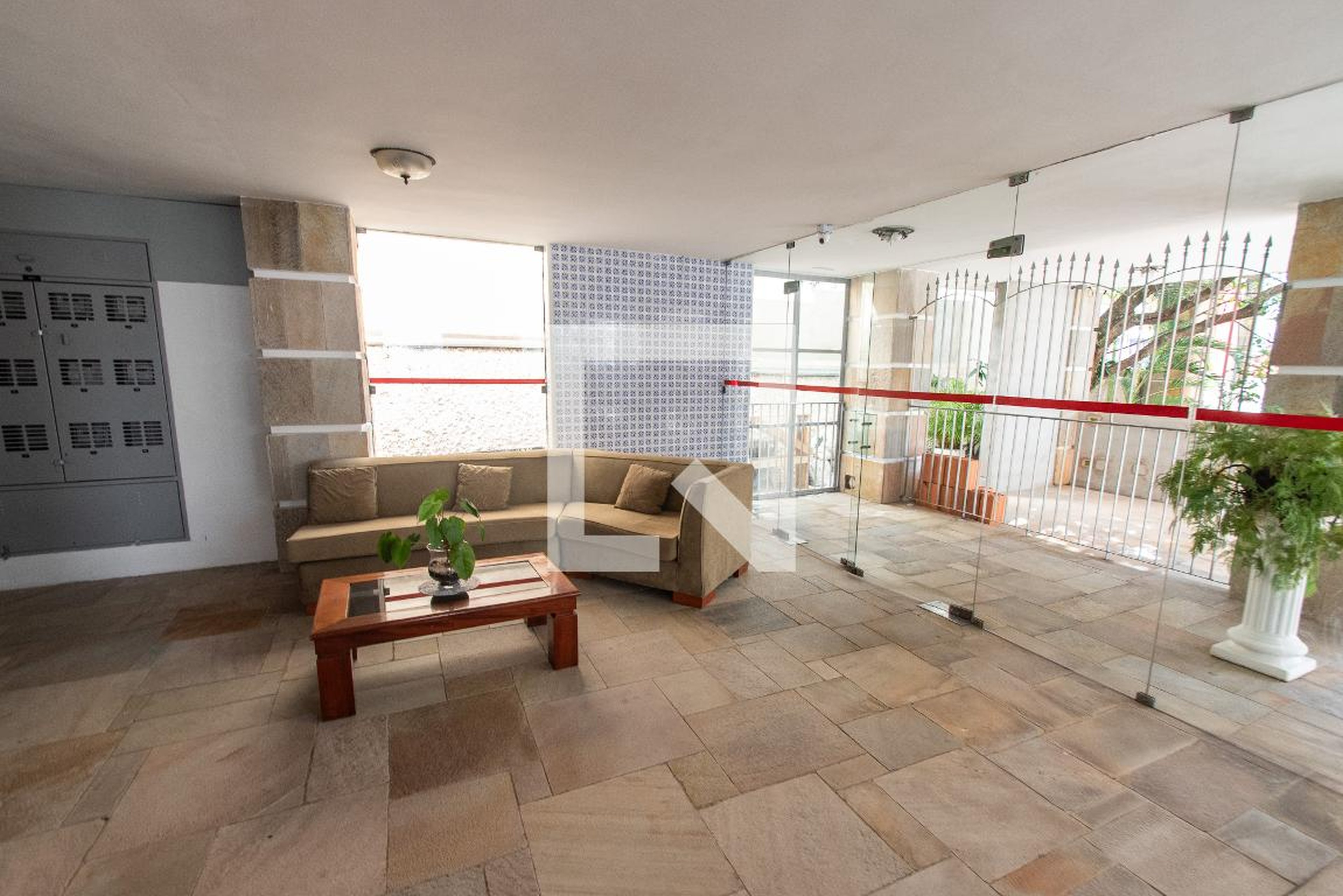 Hall de entrada - Edíficio Calixto da Mota