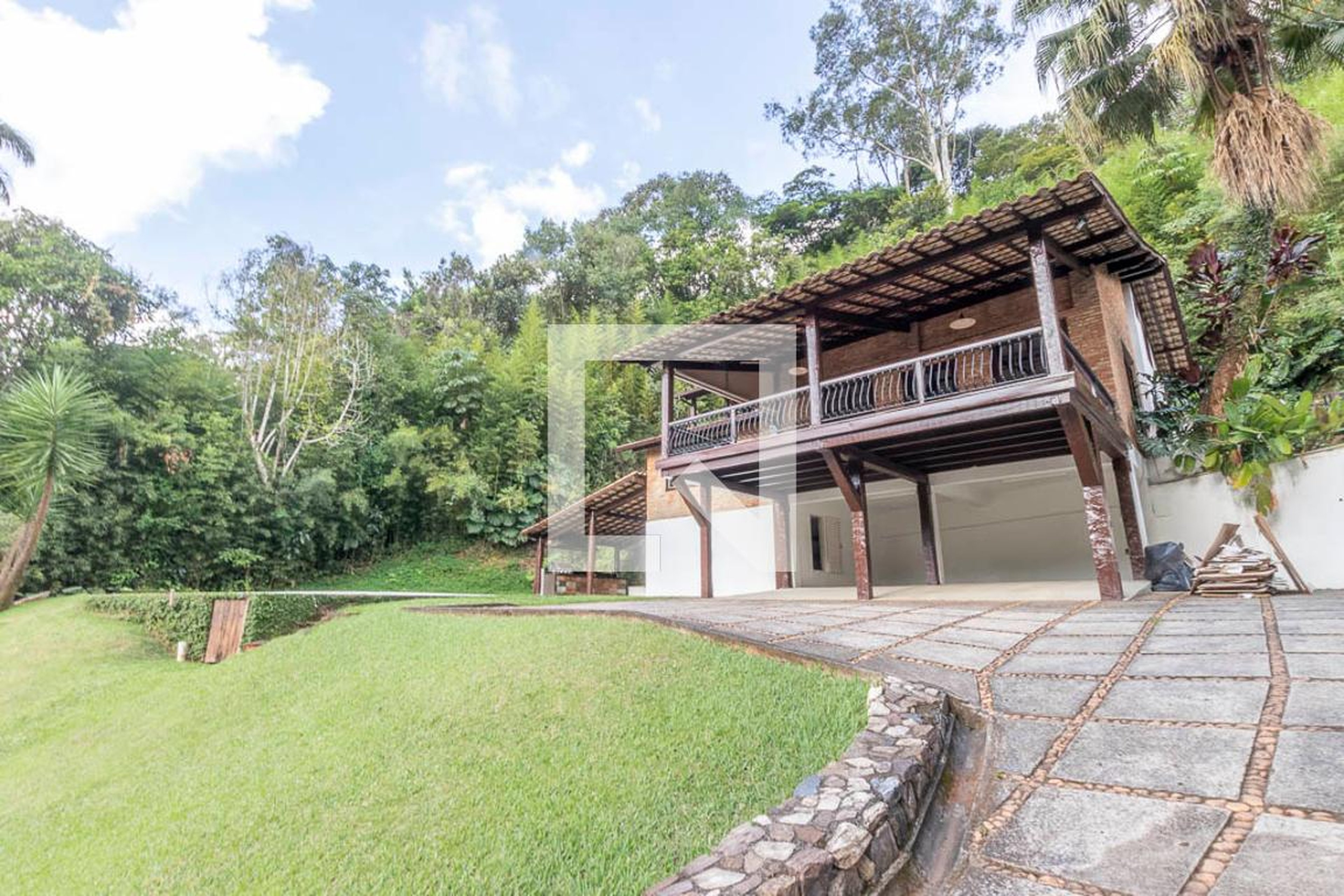 Fachada Condomínio Vila Del Rey