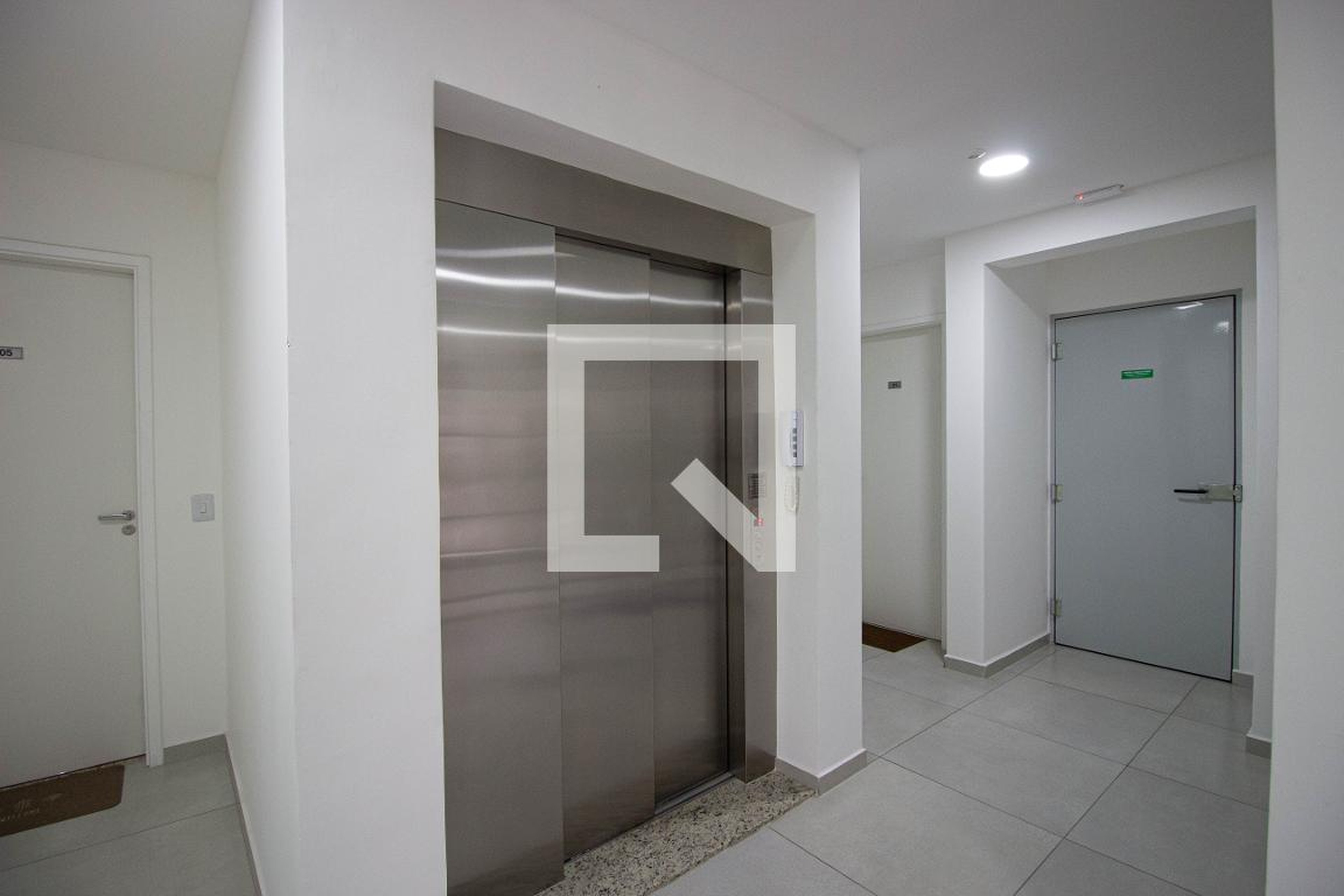 Elevador - Nova Aurora Residencial