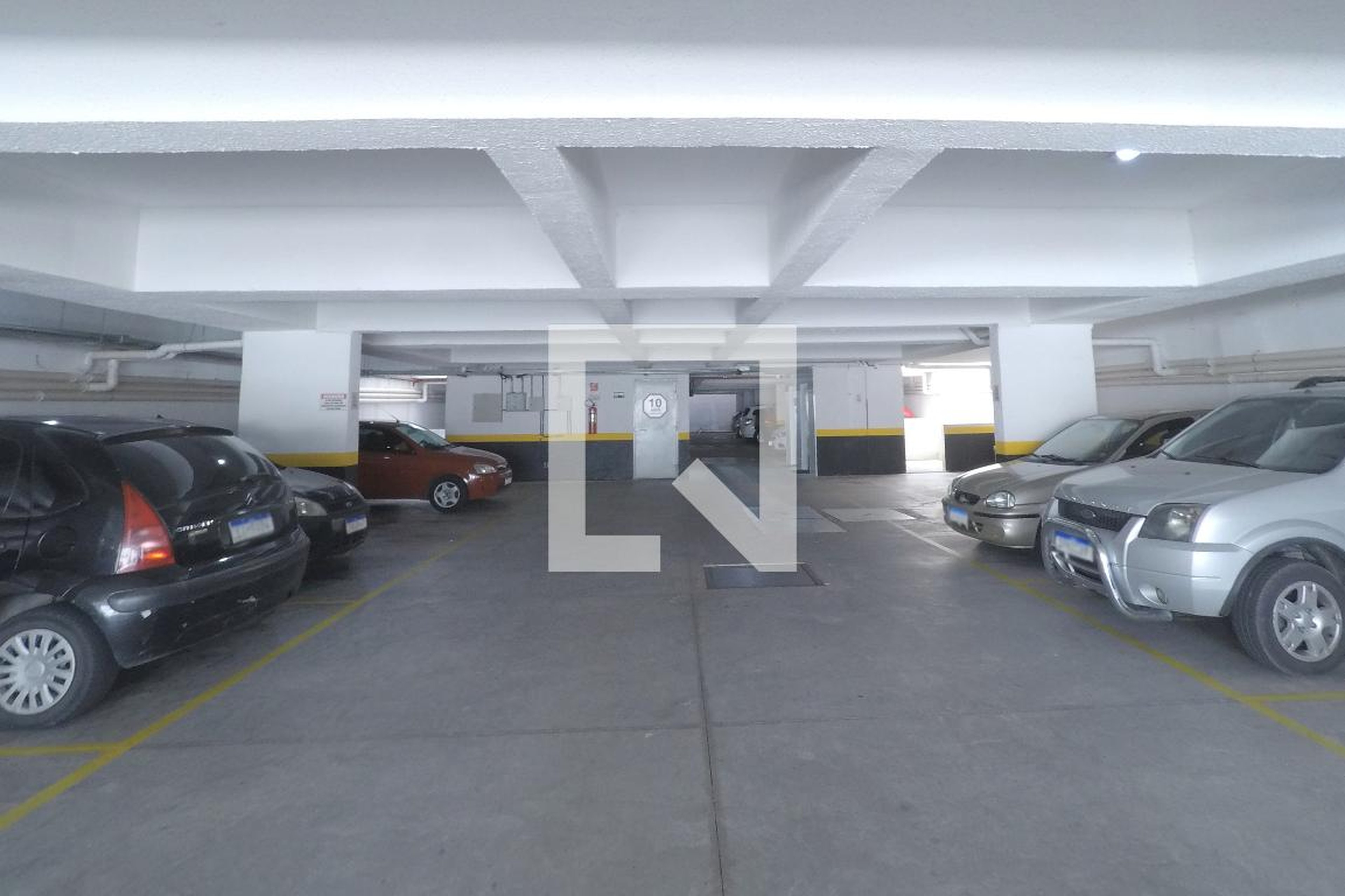 Estacionamento - Residencial di Cavalcanti II