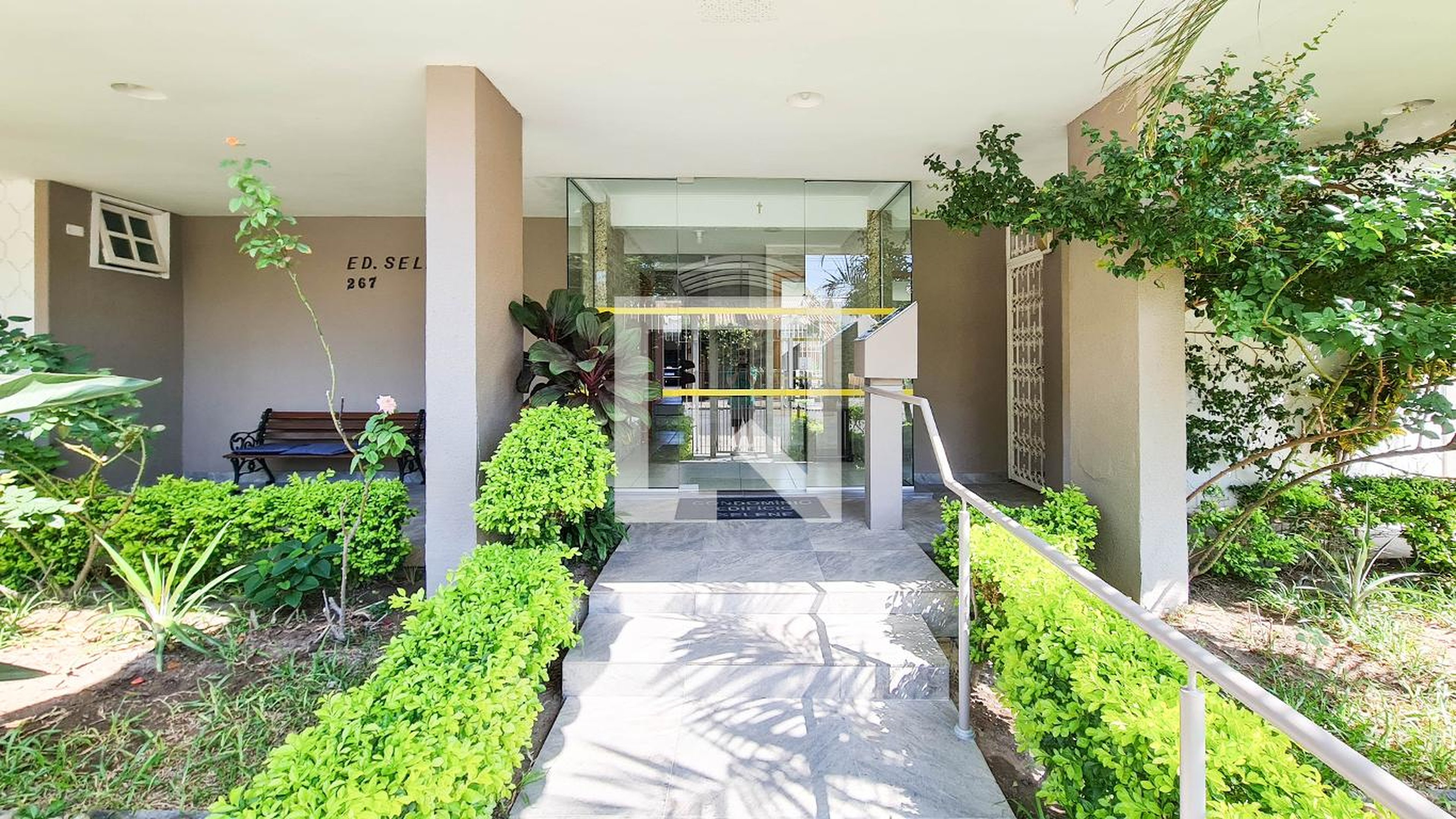 Entrada do predio - Edifício Selene