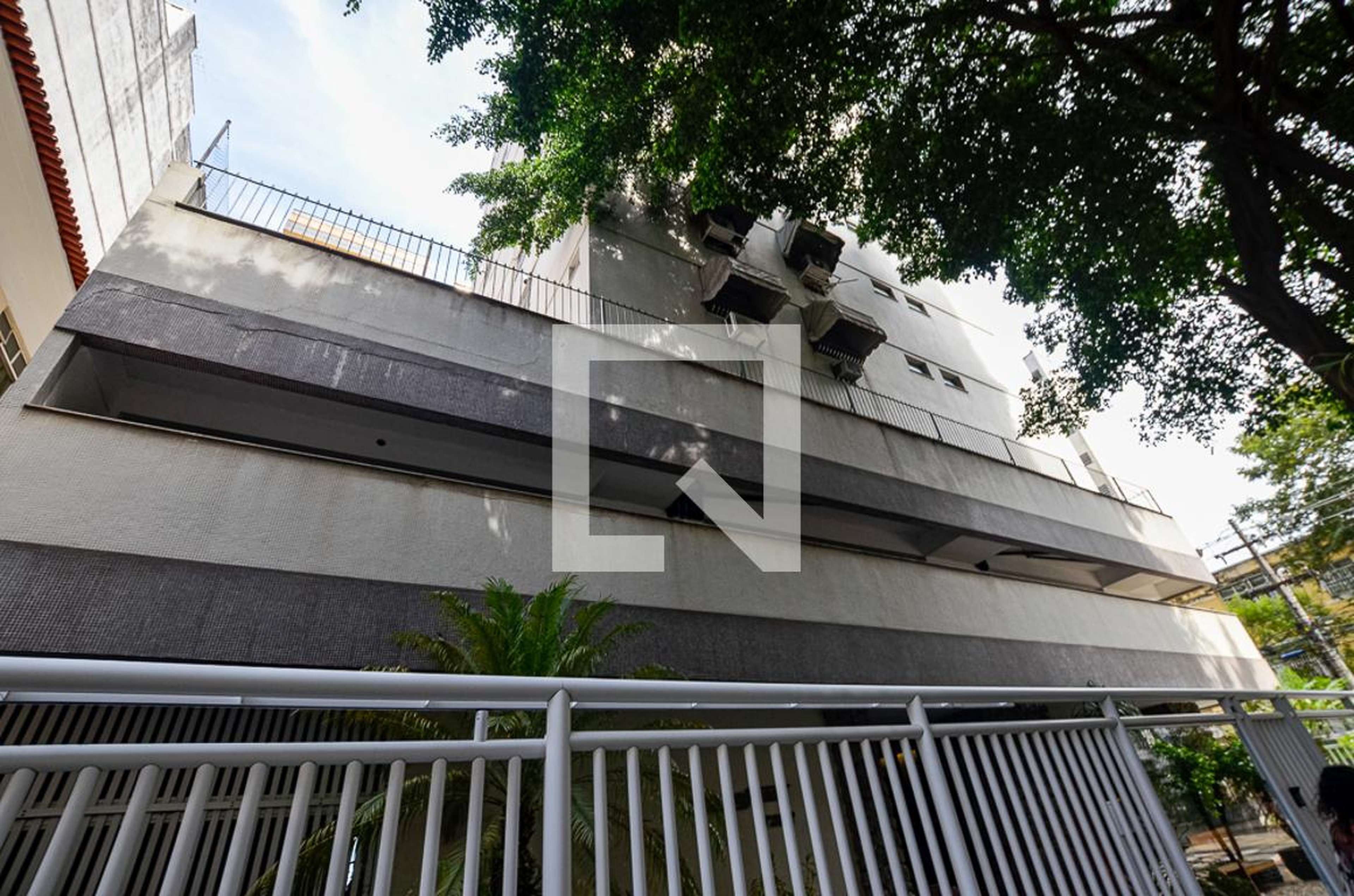 Fachada Condomínio ED. Silvertone