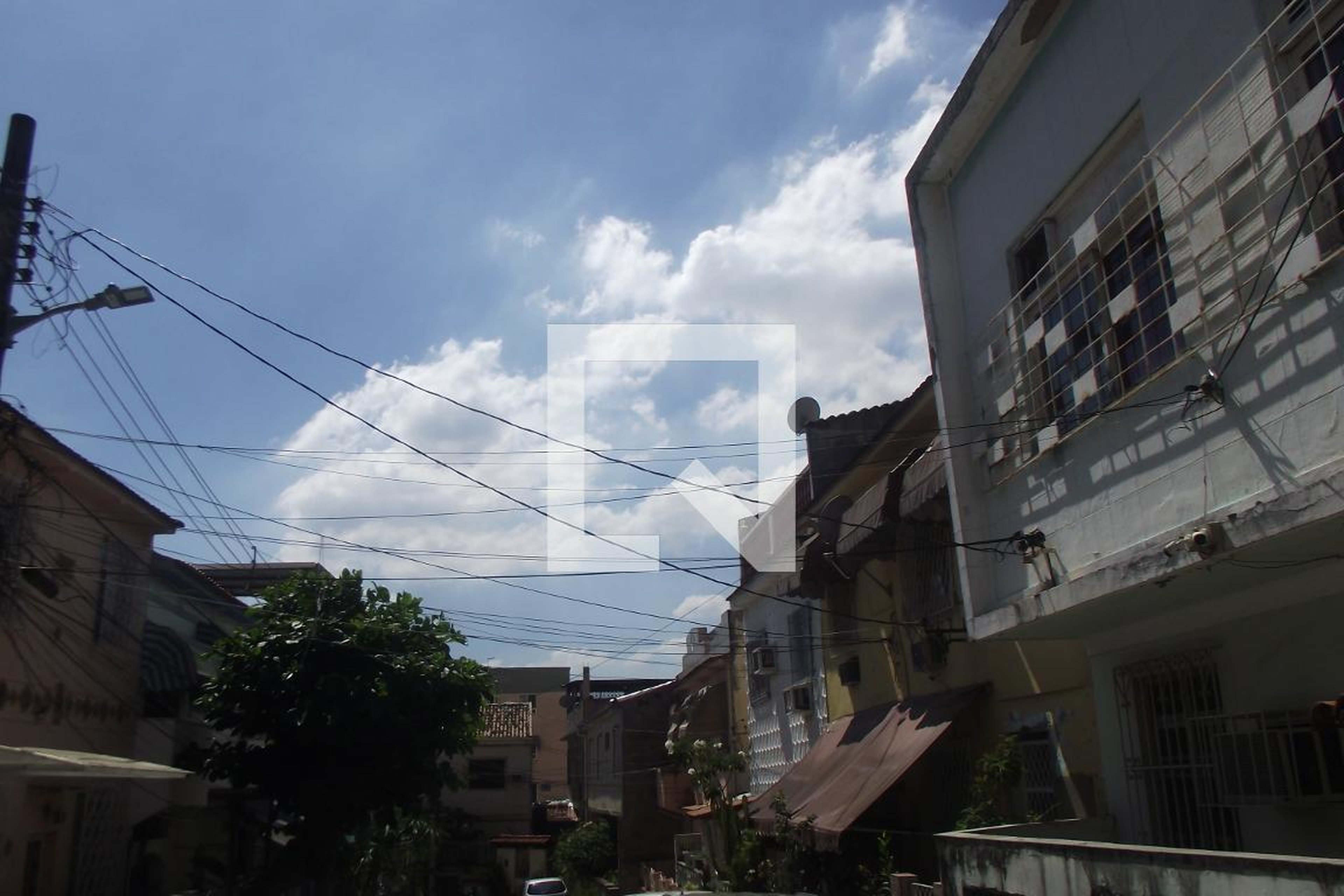 fachada Condomínio em Rua Grão Pará, 380