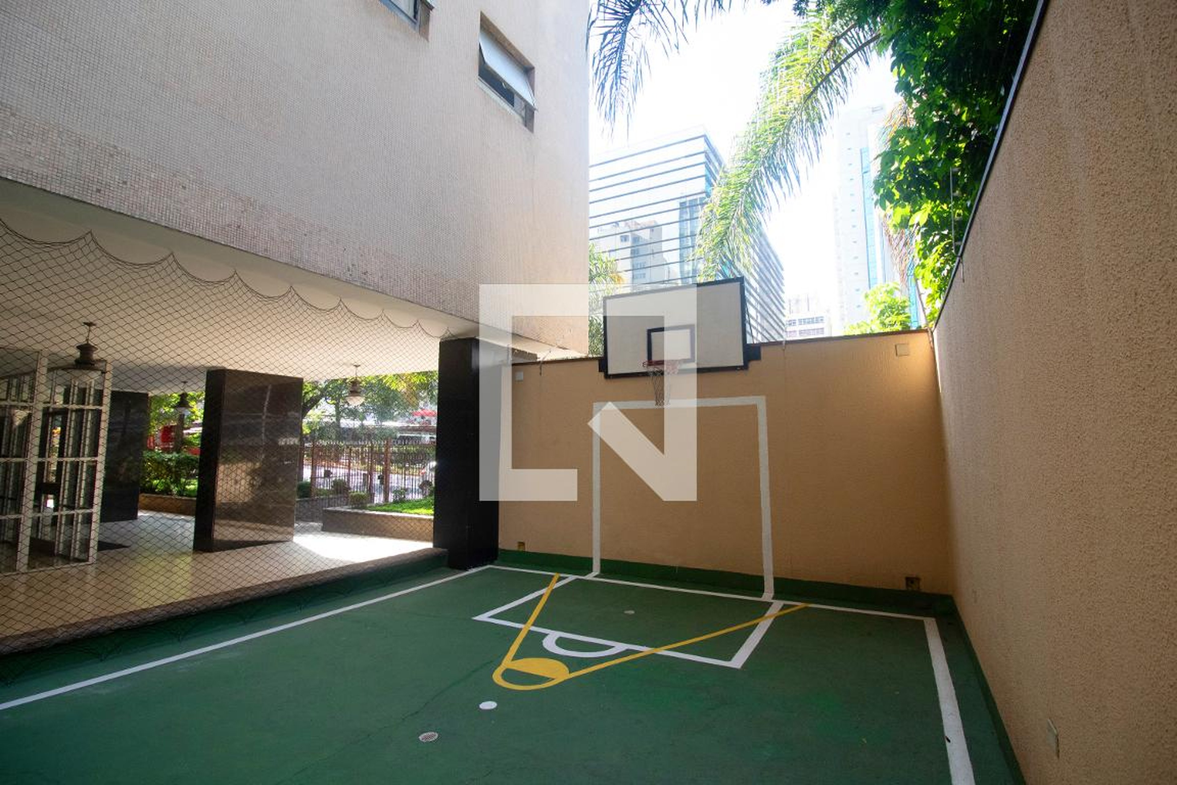 Quadra Esportiva - Mont Blanc