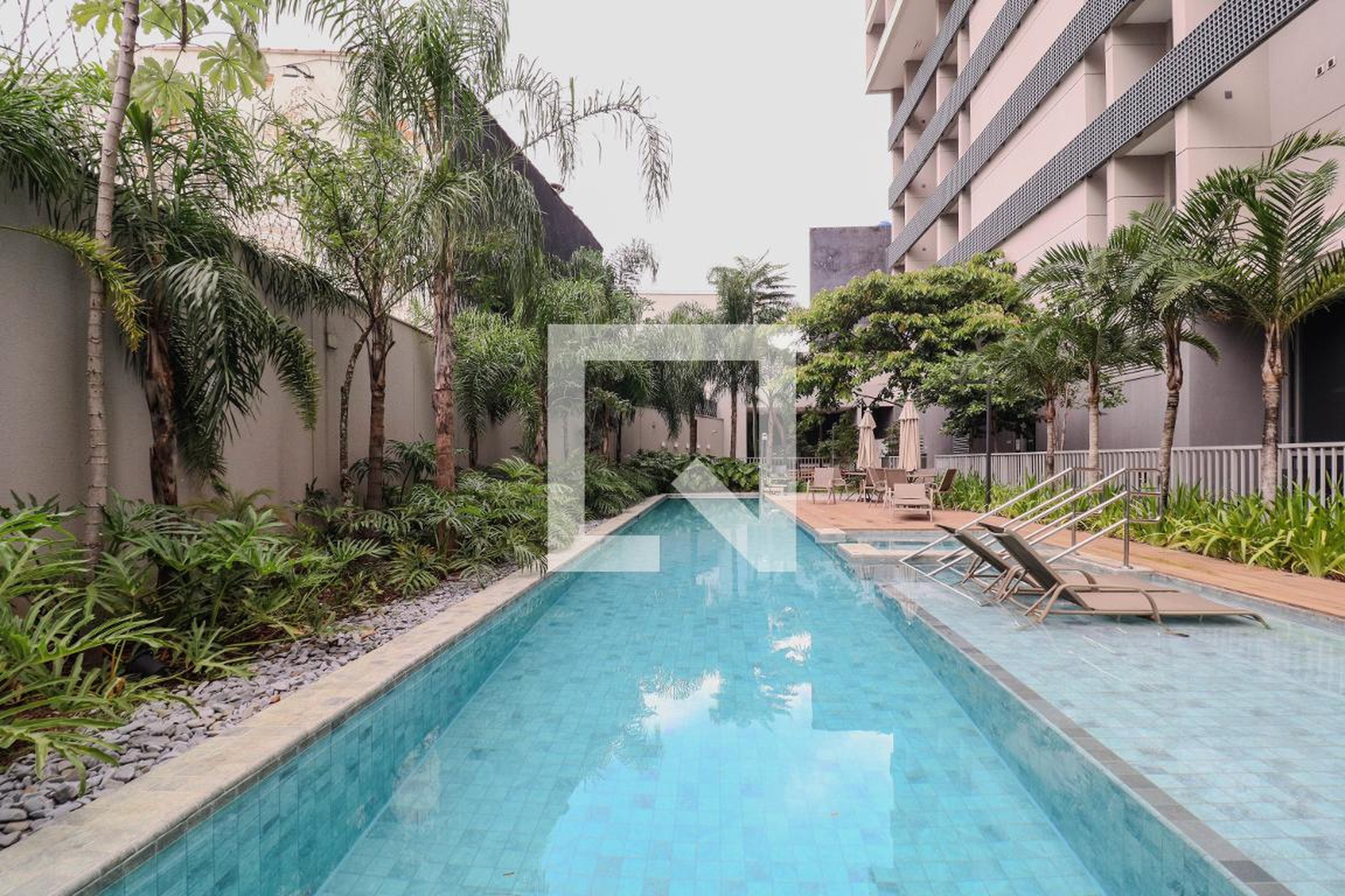 Piscina - Houx Pinheiros