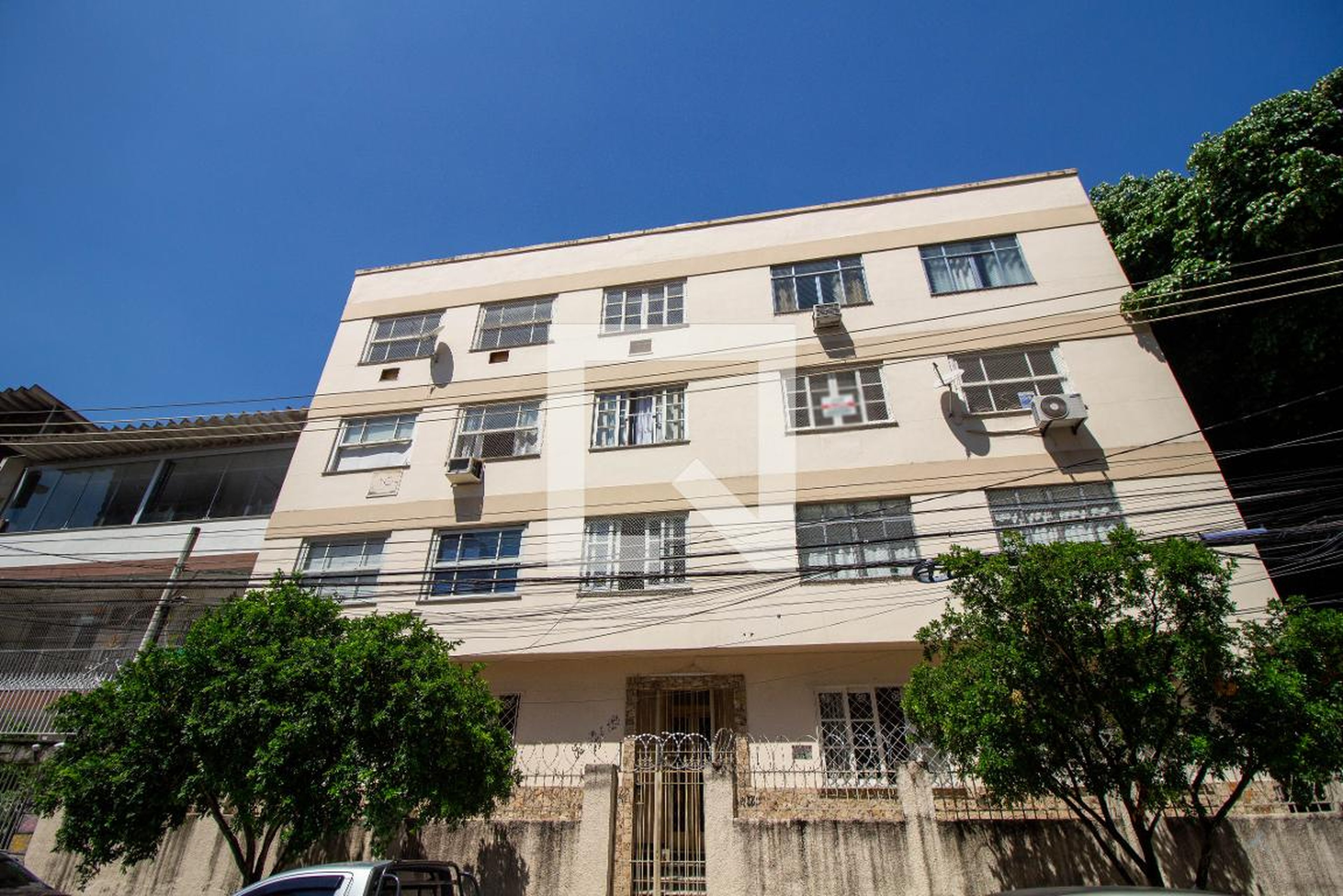 Fachada Condomínio em Rua Antônio Salema, 29