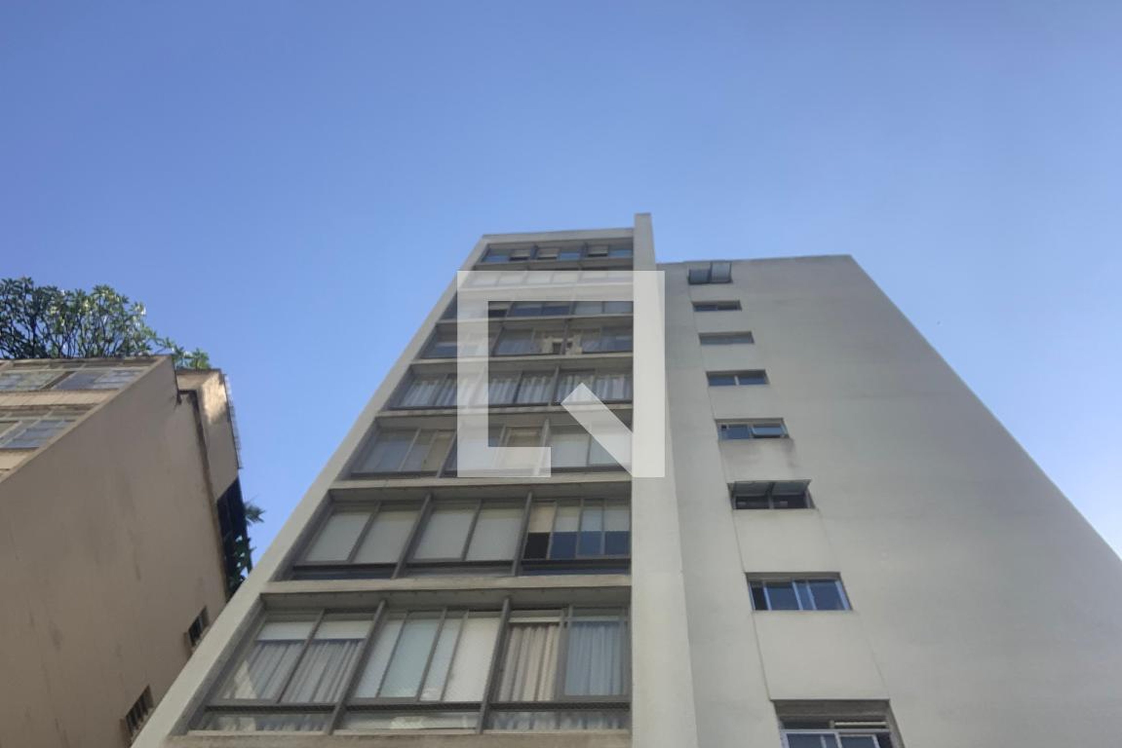 Fachada do Prédio Condomínio em Avenida Cásper Líbero, 525