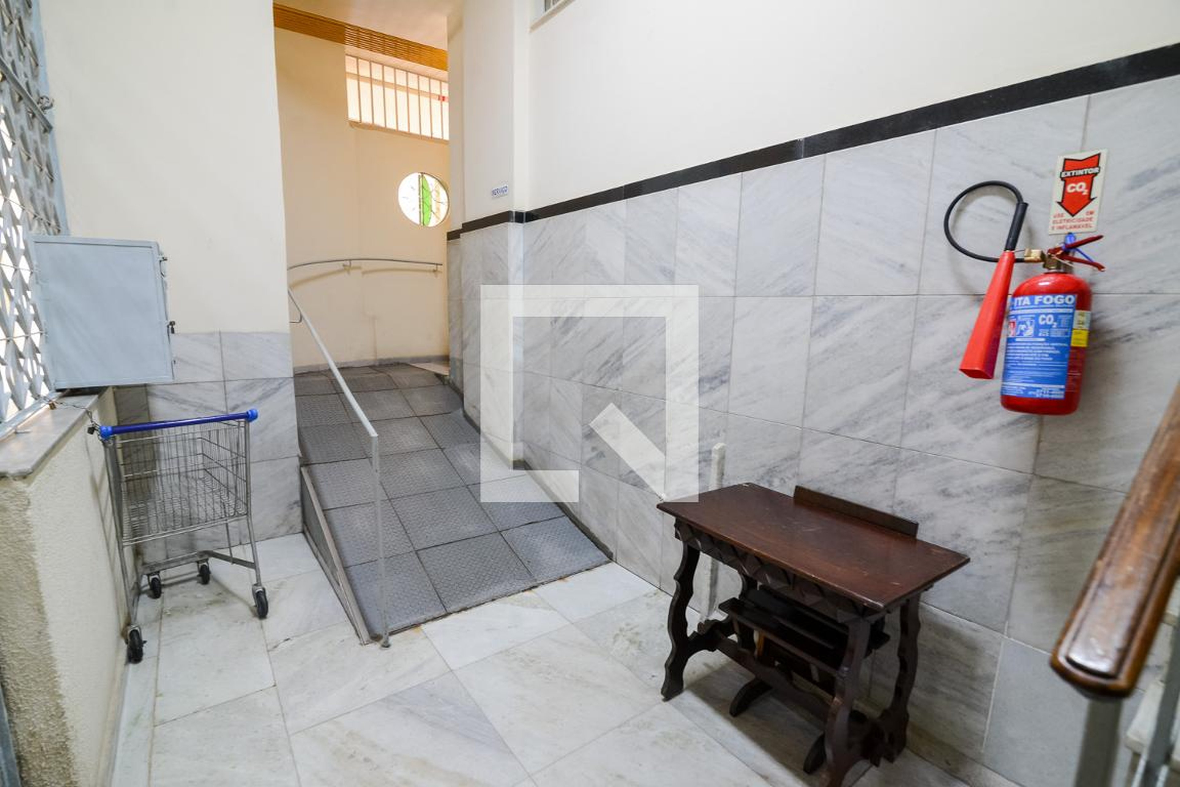 Hall - Edifício Vila Isabel