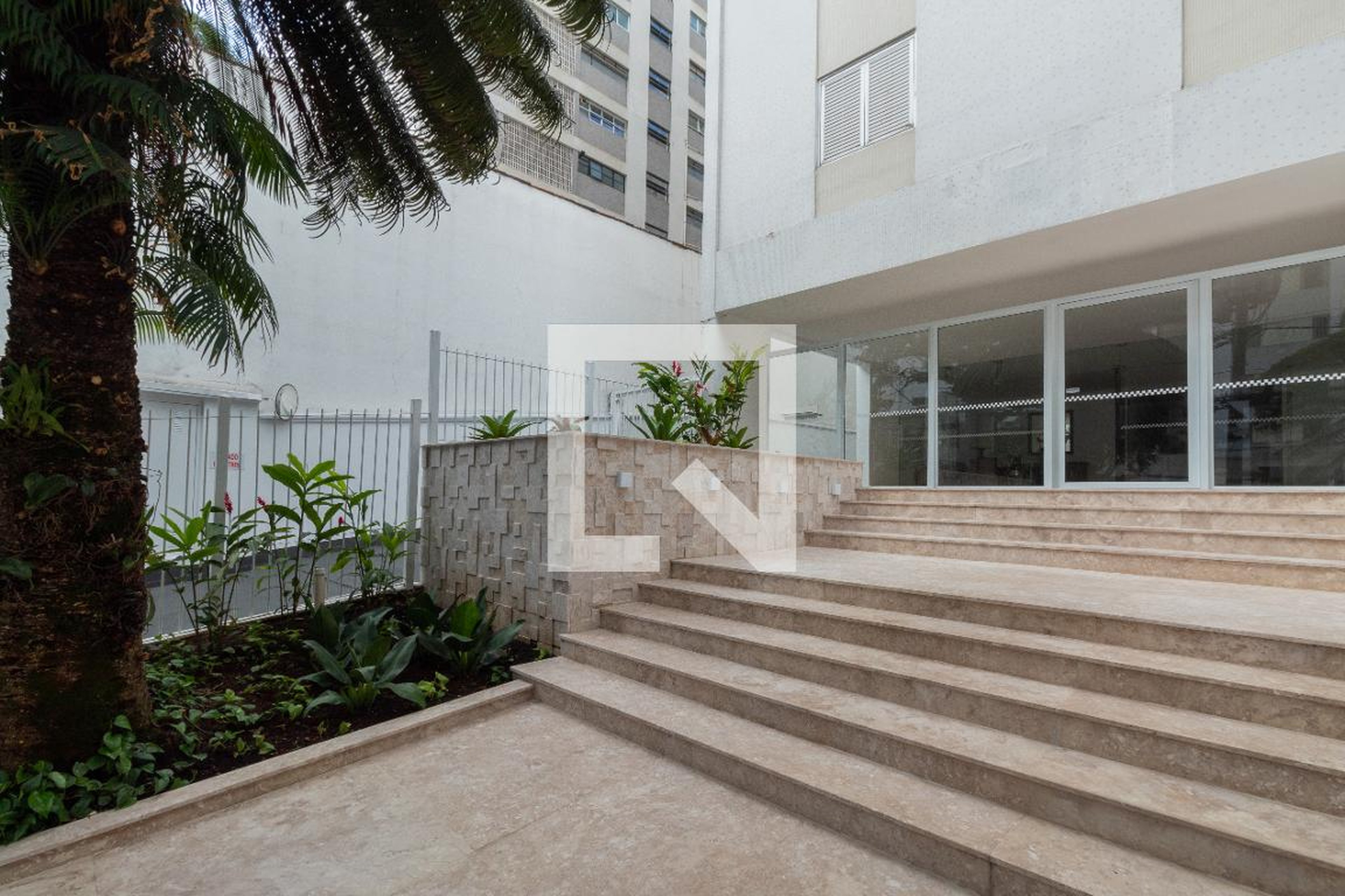 Entrada - Peixoto Gomide