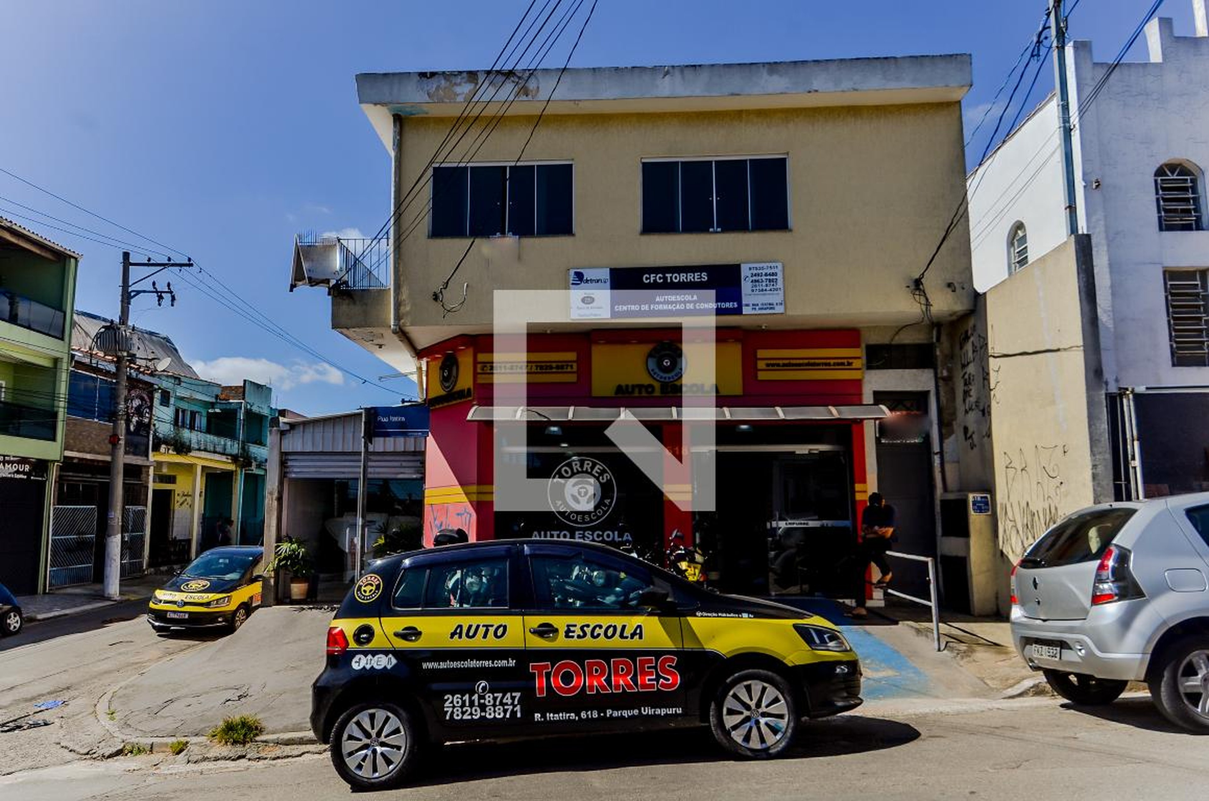 Fachada do Prédio Condomínio em Rua Itatira, 618