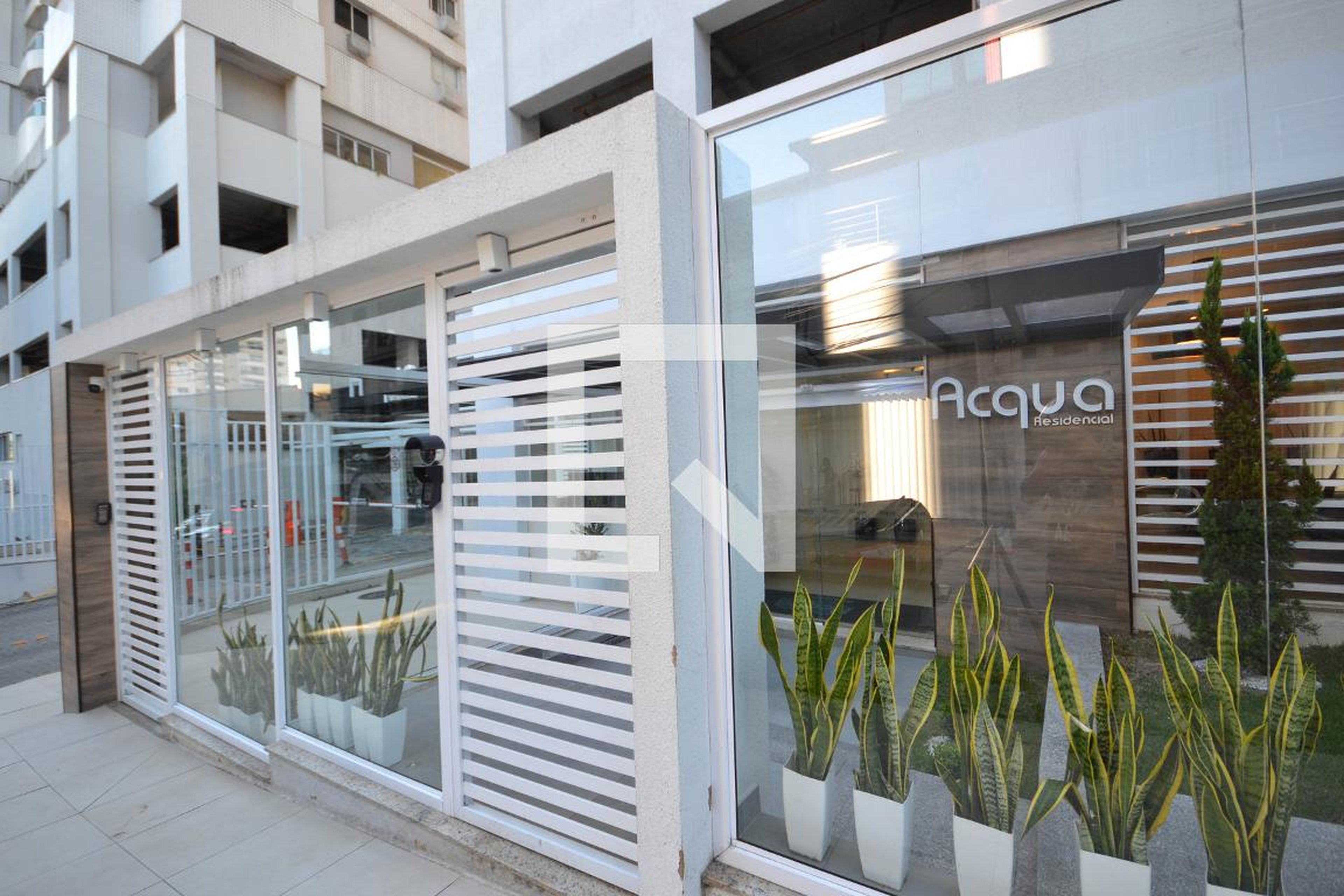 Fachada do prédio Condomínio Acqua Residencial