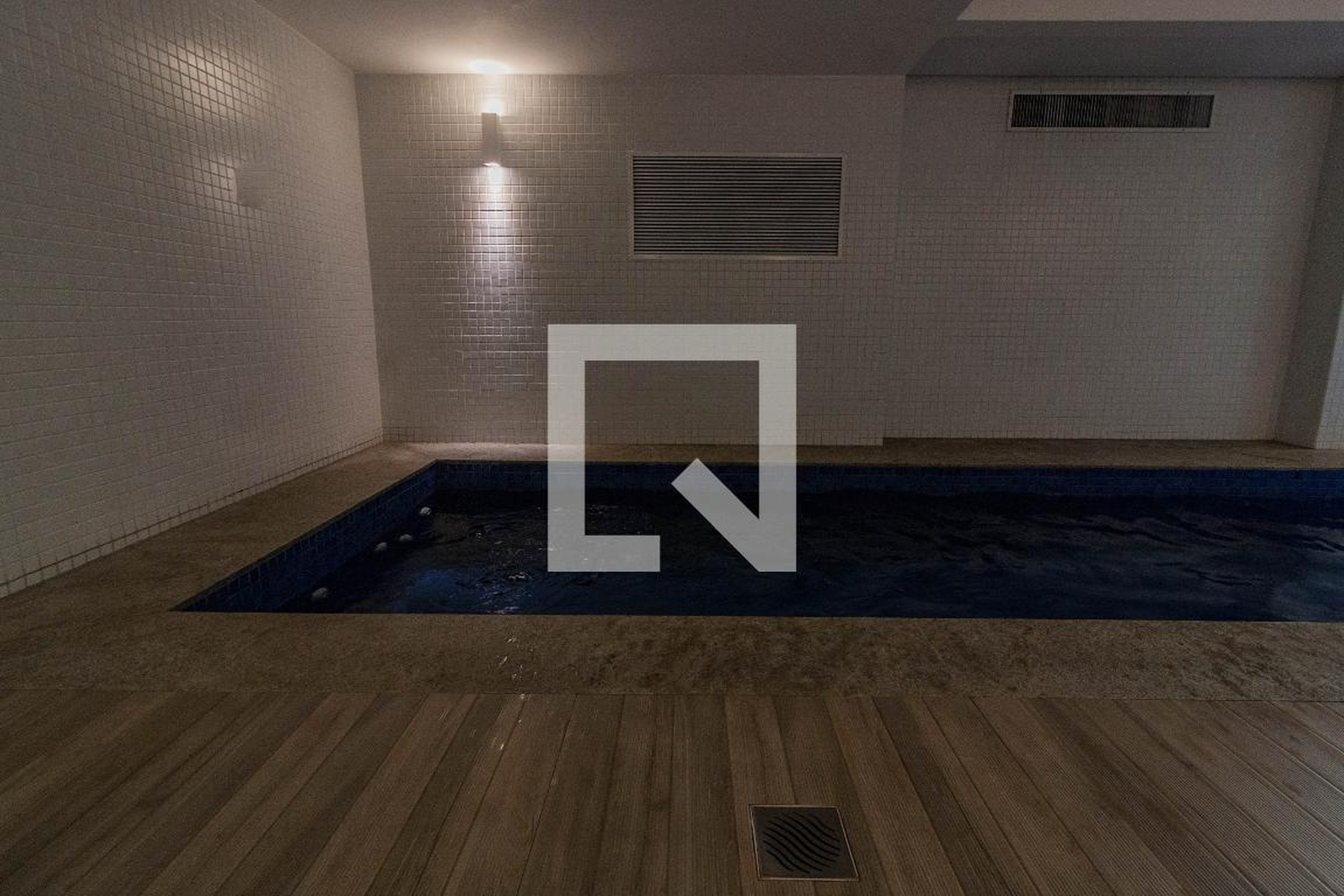 Piscina Coberta - Naval Clube Residence