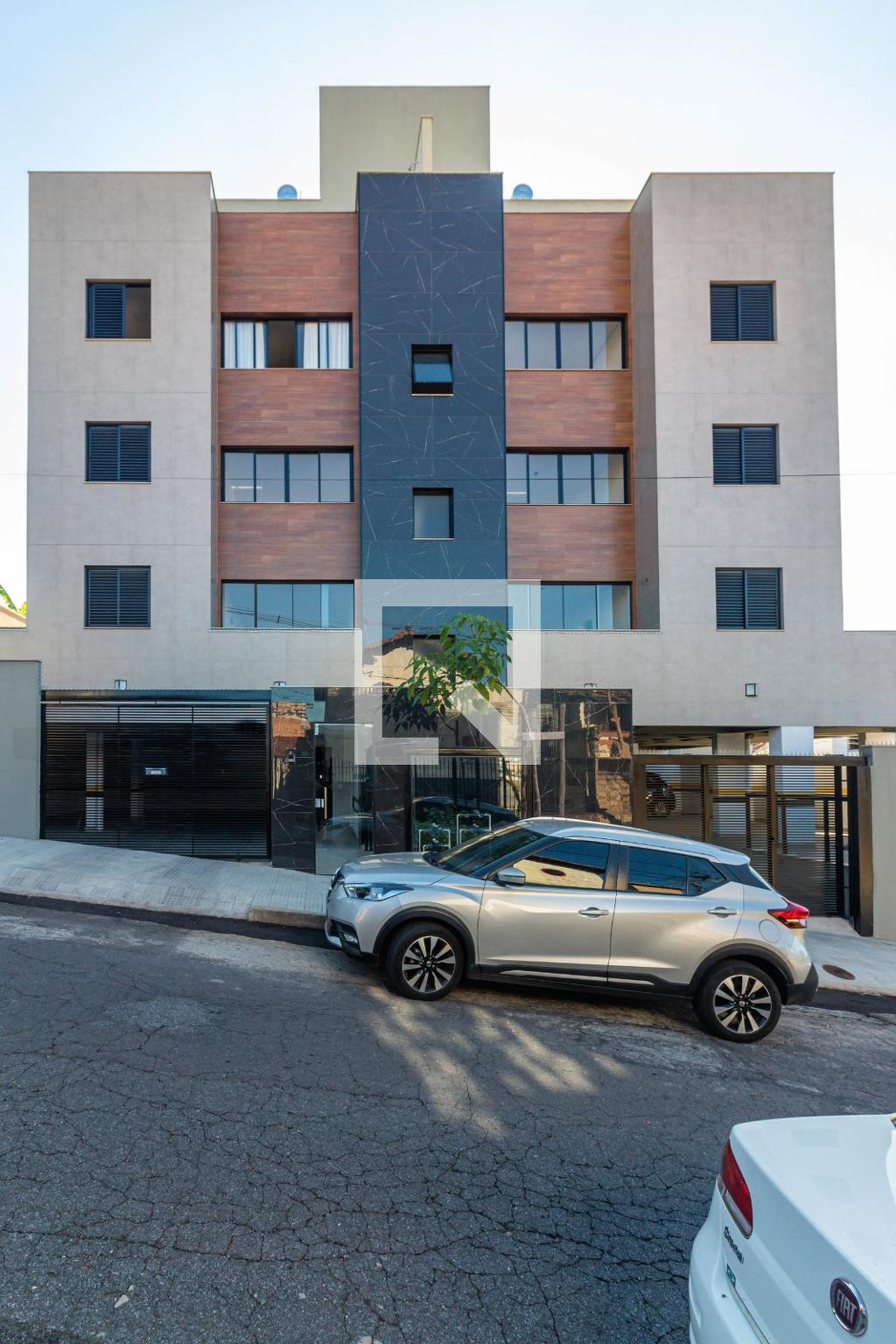 Fachada Condomínio em Rua do Beija-Flor-Dourado, 159