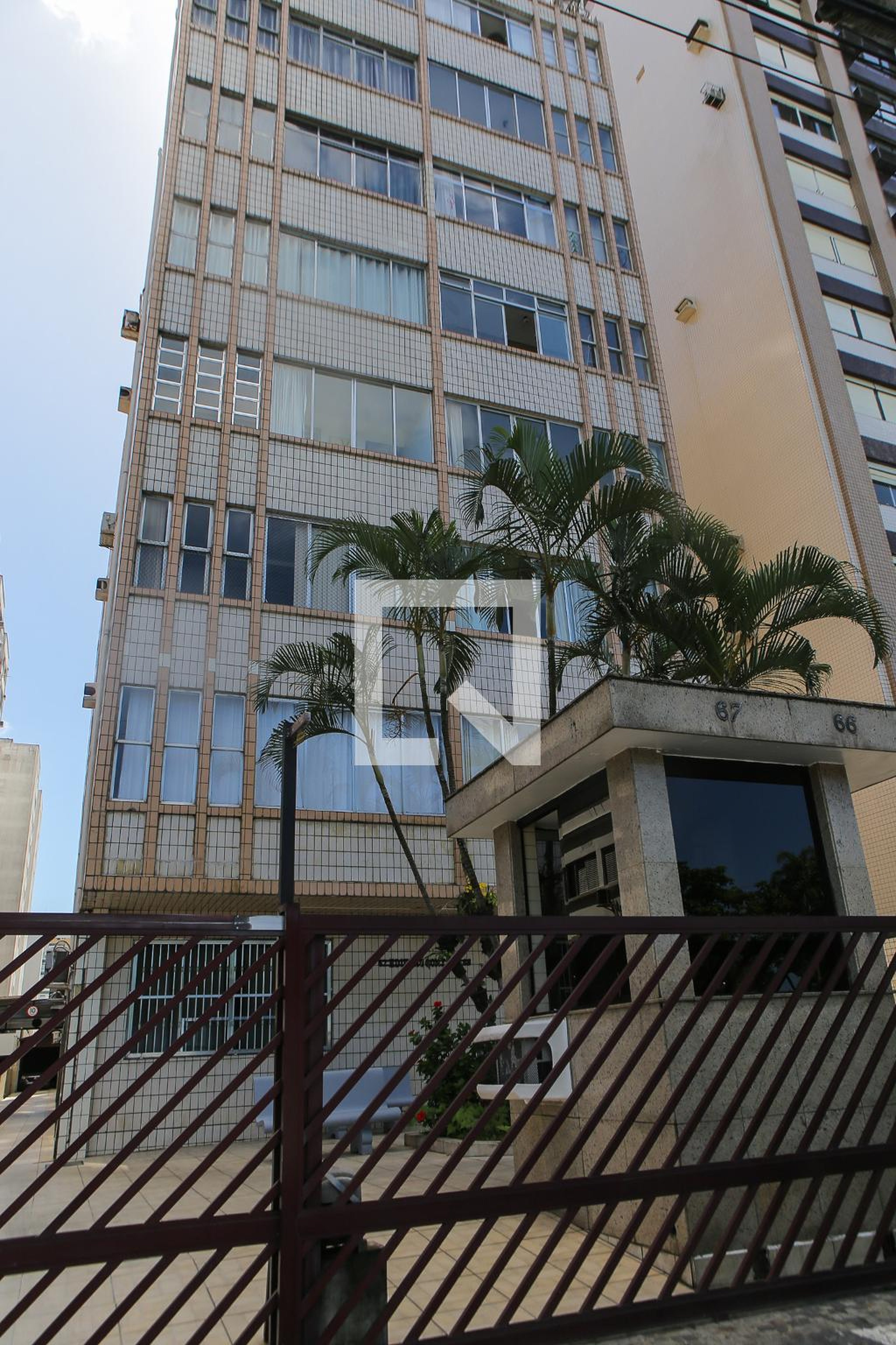 Fachada Condomínio em Avenida Presidente Wilson, 67