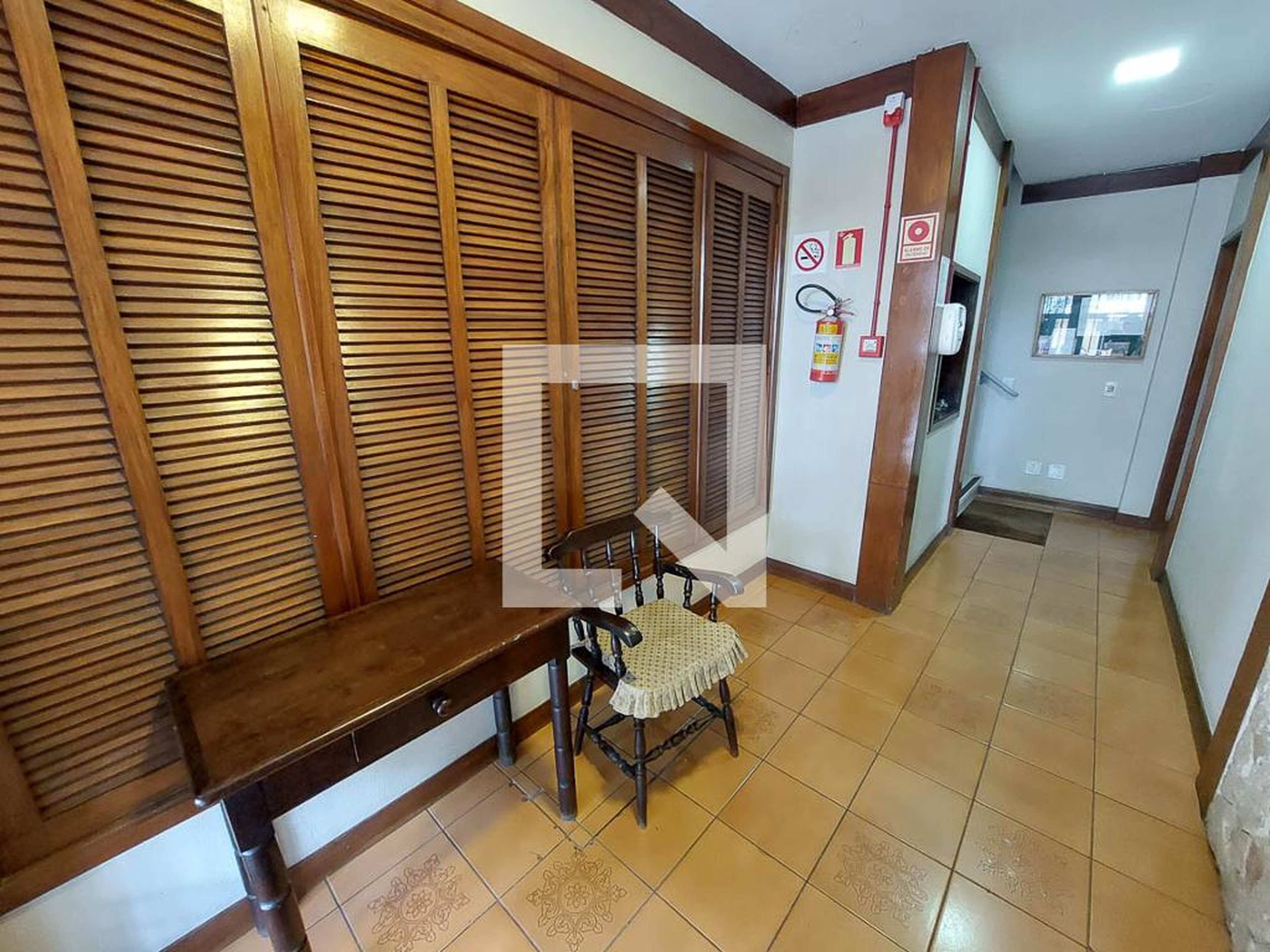 Hall de entrada - Esplanada da Vila