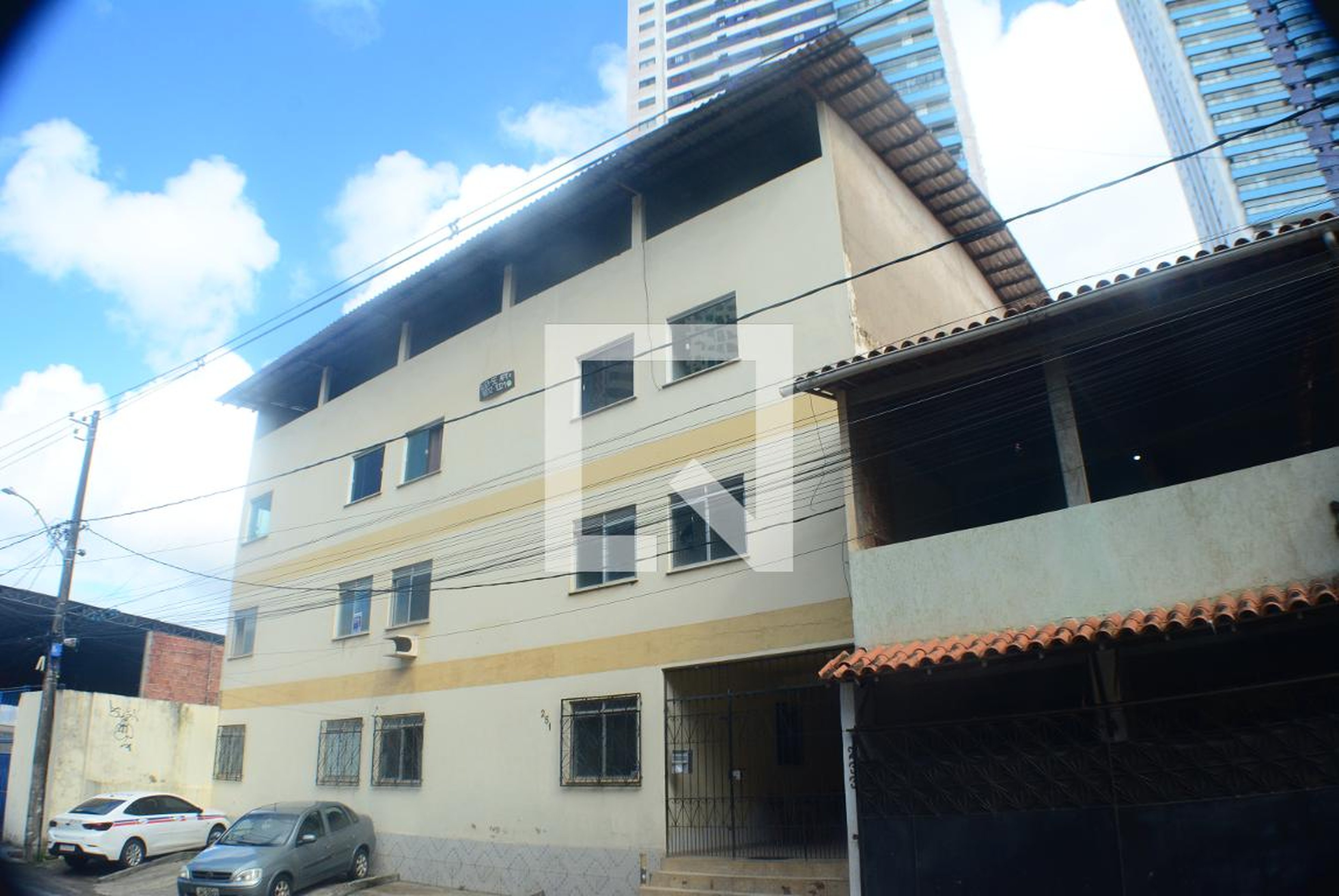 Fachada Condomínio em Rua Baixão, 251