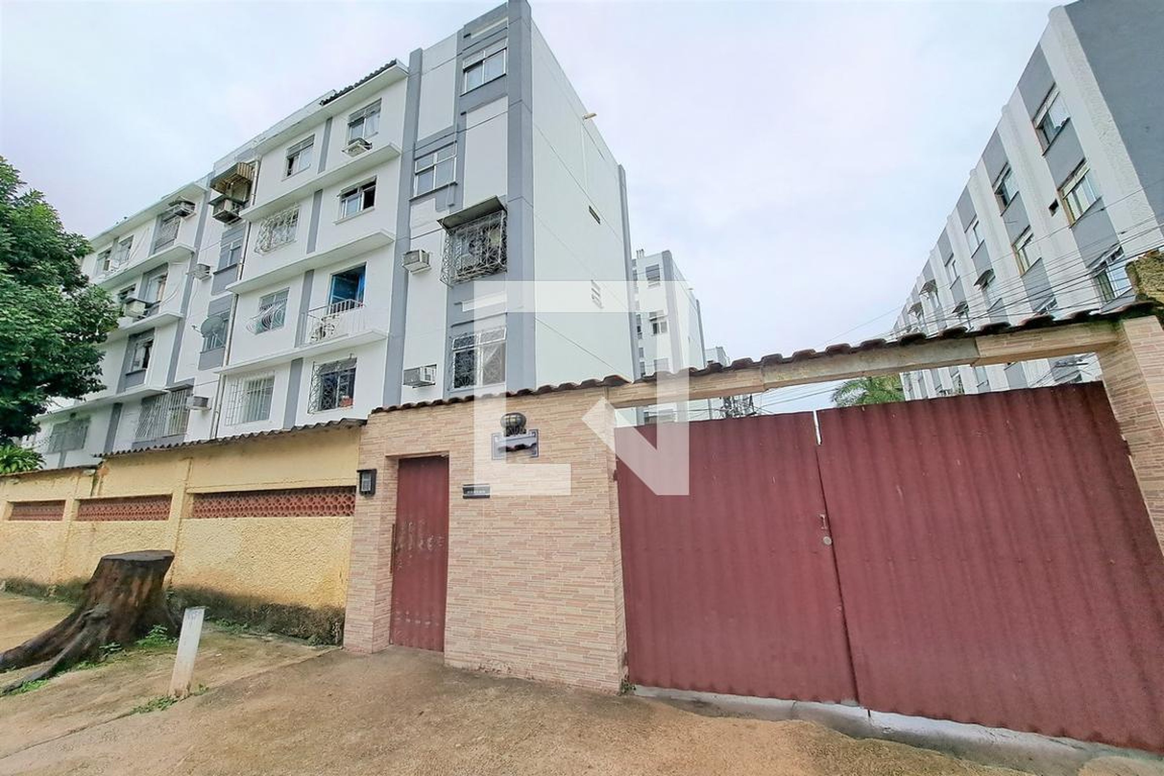 Fachada Condomínio em R. Lagoa Clara, 111