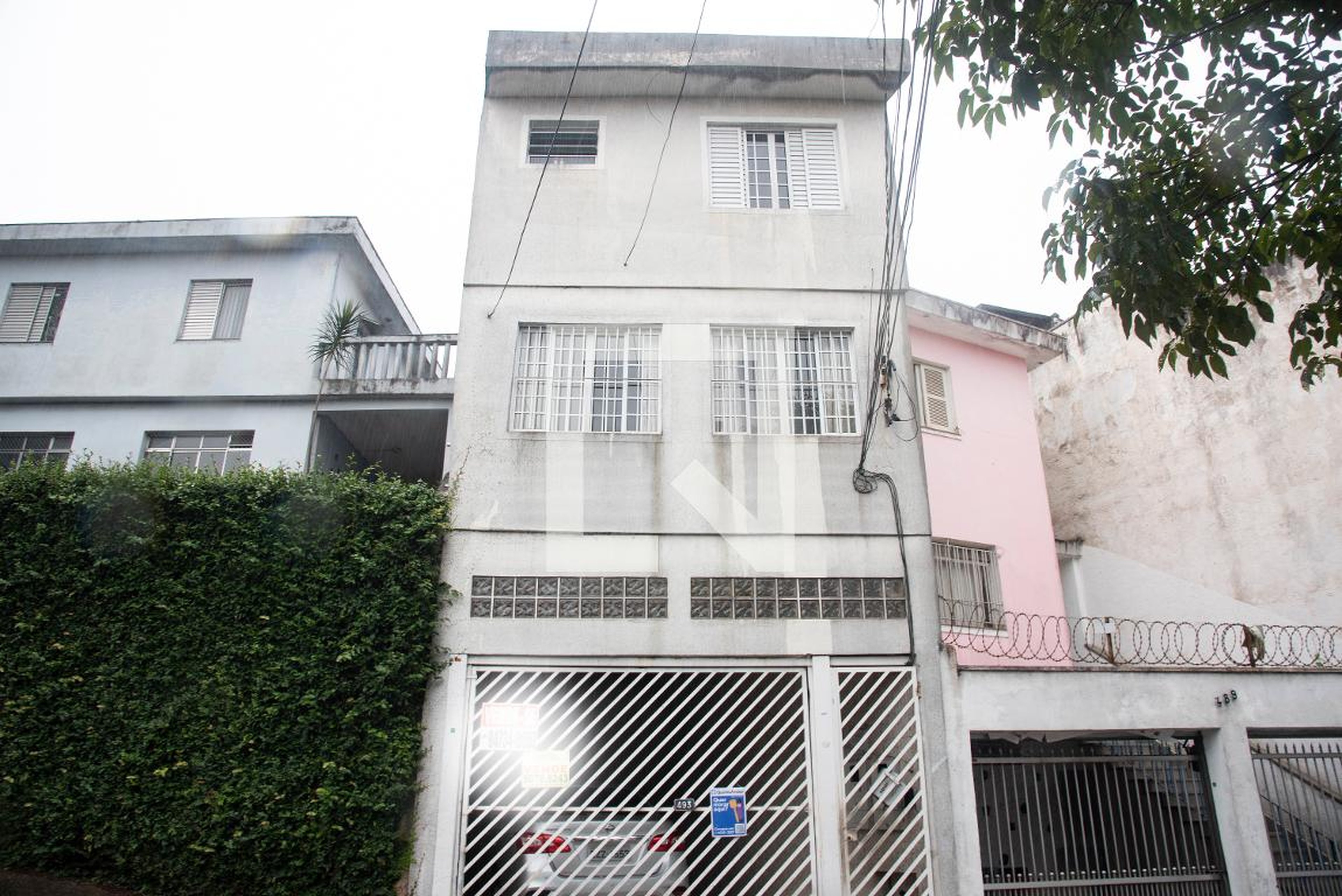 Fachada Condomínio em Rua Doutor Eduardo Lobo, 493