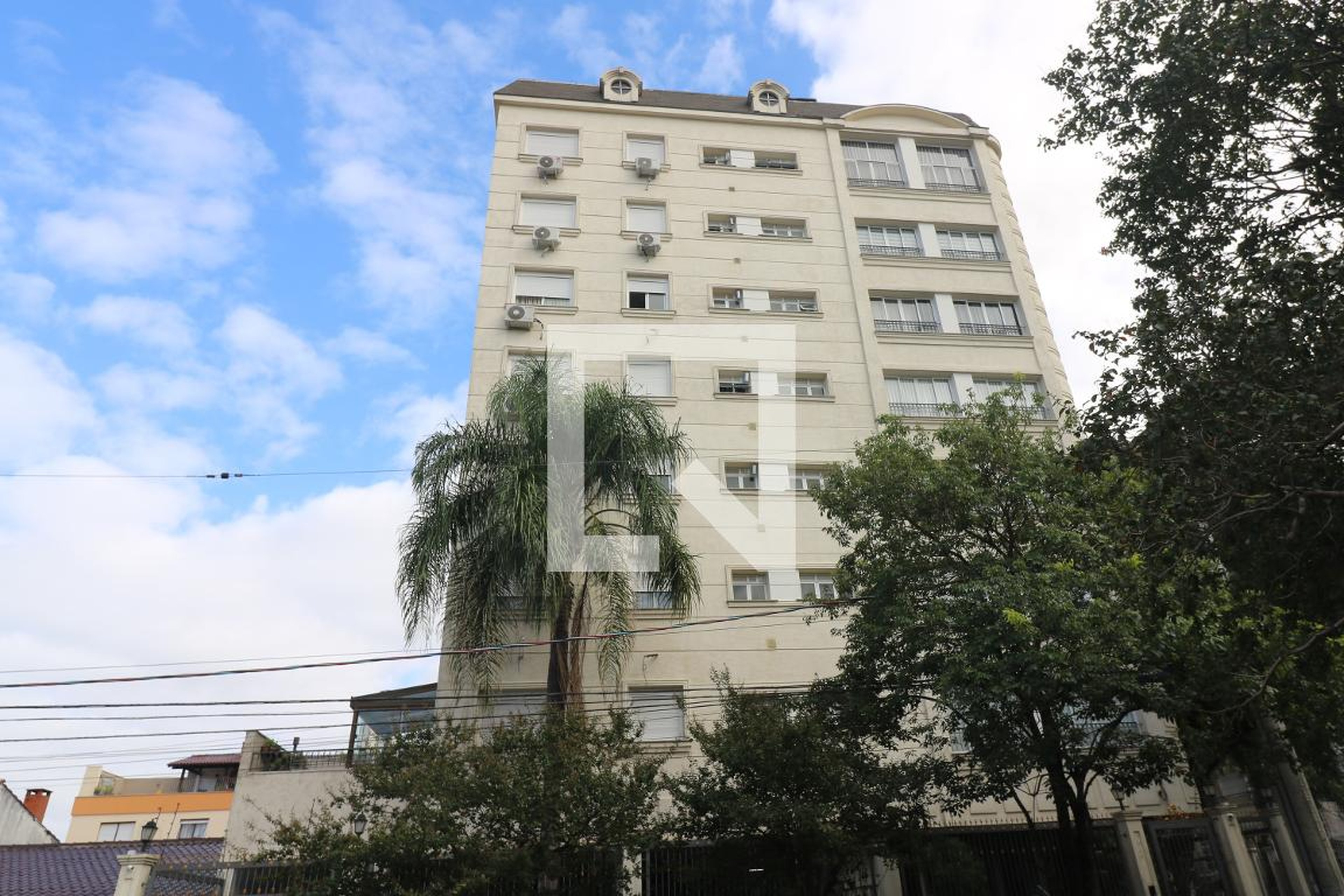 Fachada do Prédio Condomínio Plaza Mayor