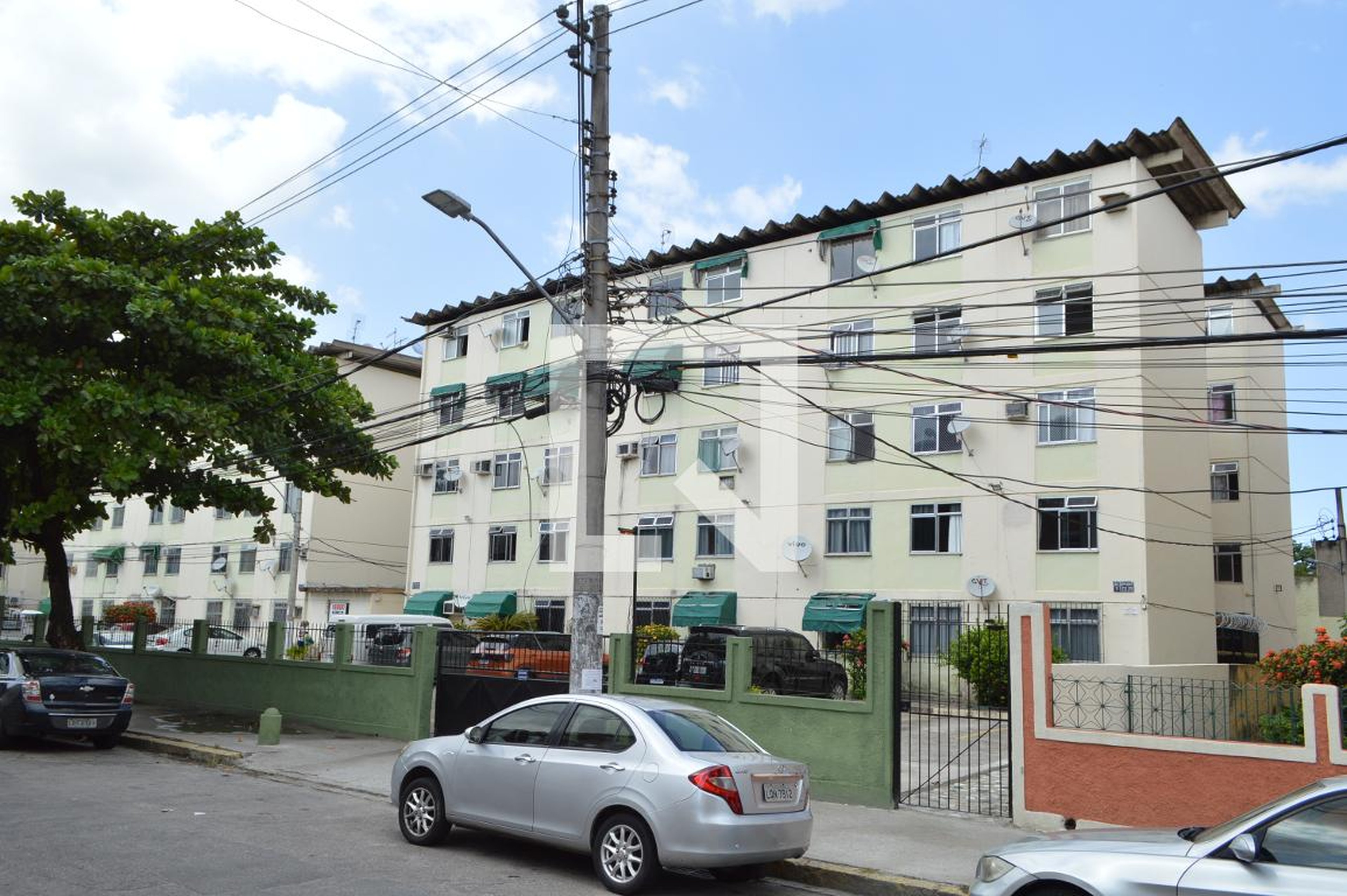 Fachada Condomínio em Rua Frei Luiz Alevato, 1537