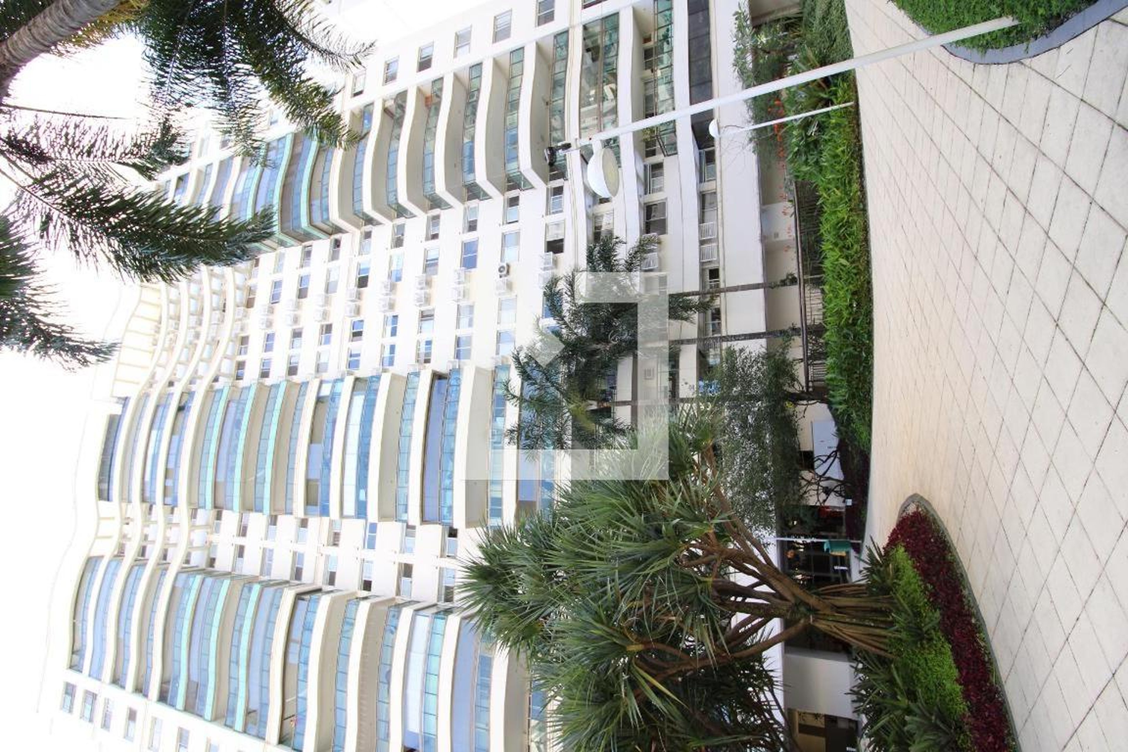 Fachada Condomínio em Avenida Vice Presidente José Alencar, 4087