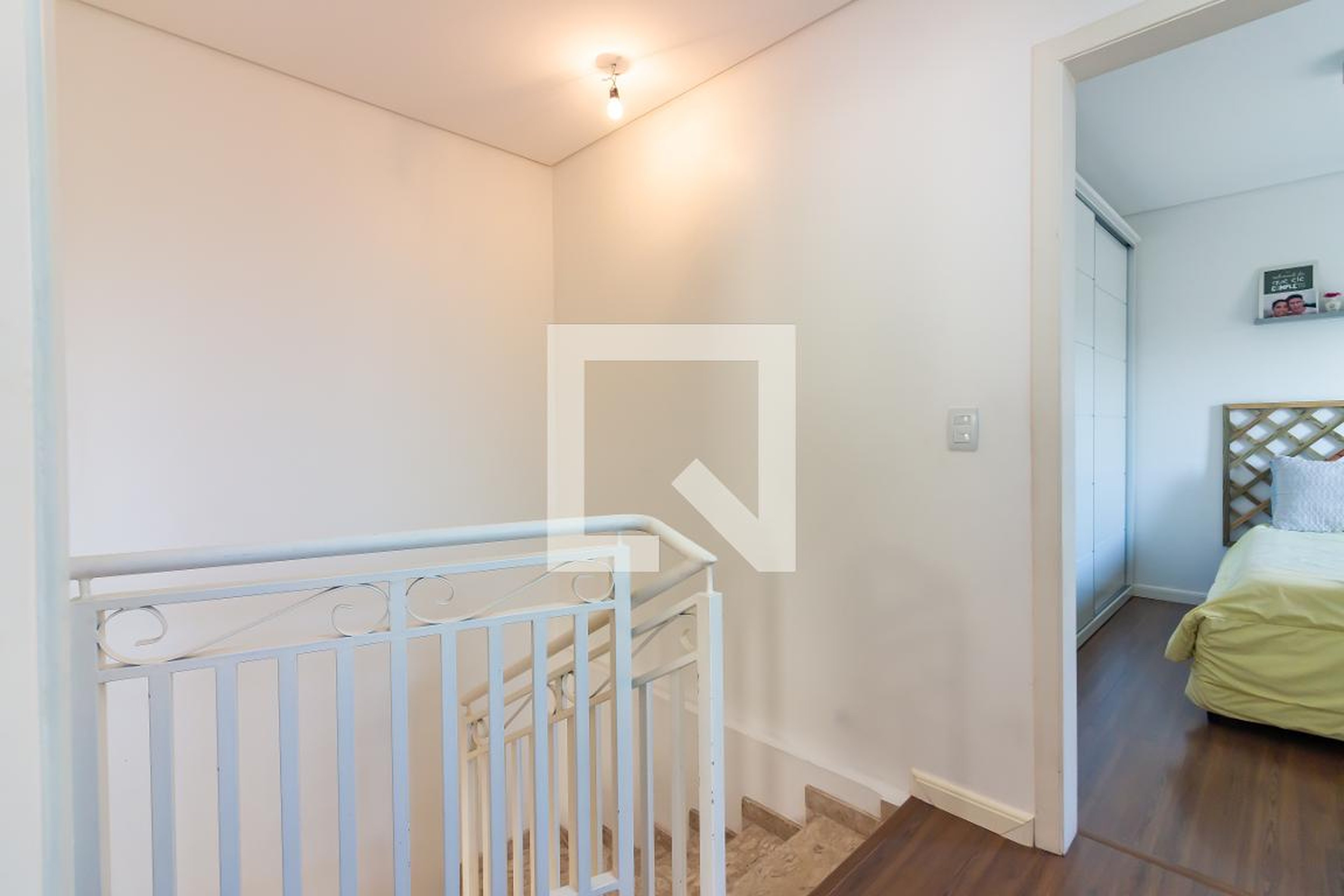 Hall - null