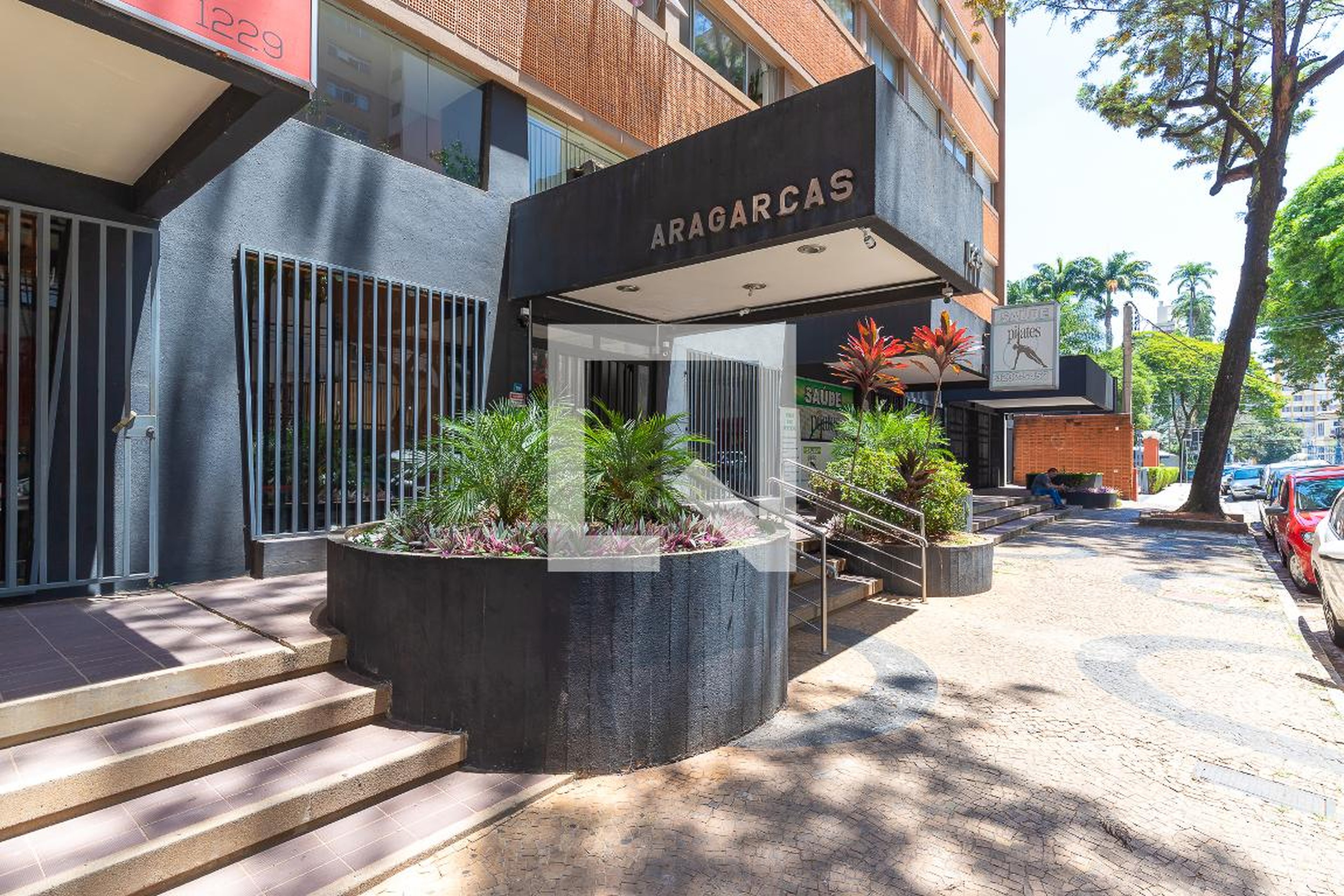 Fachada Condomínio Aragarças