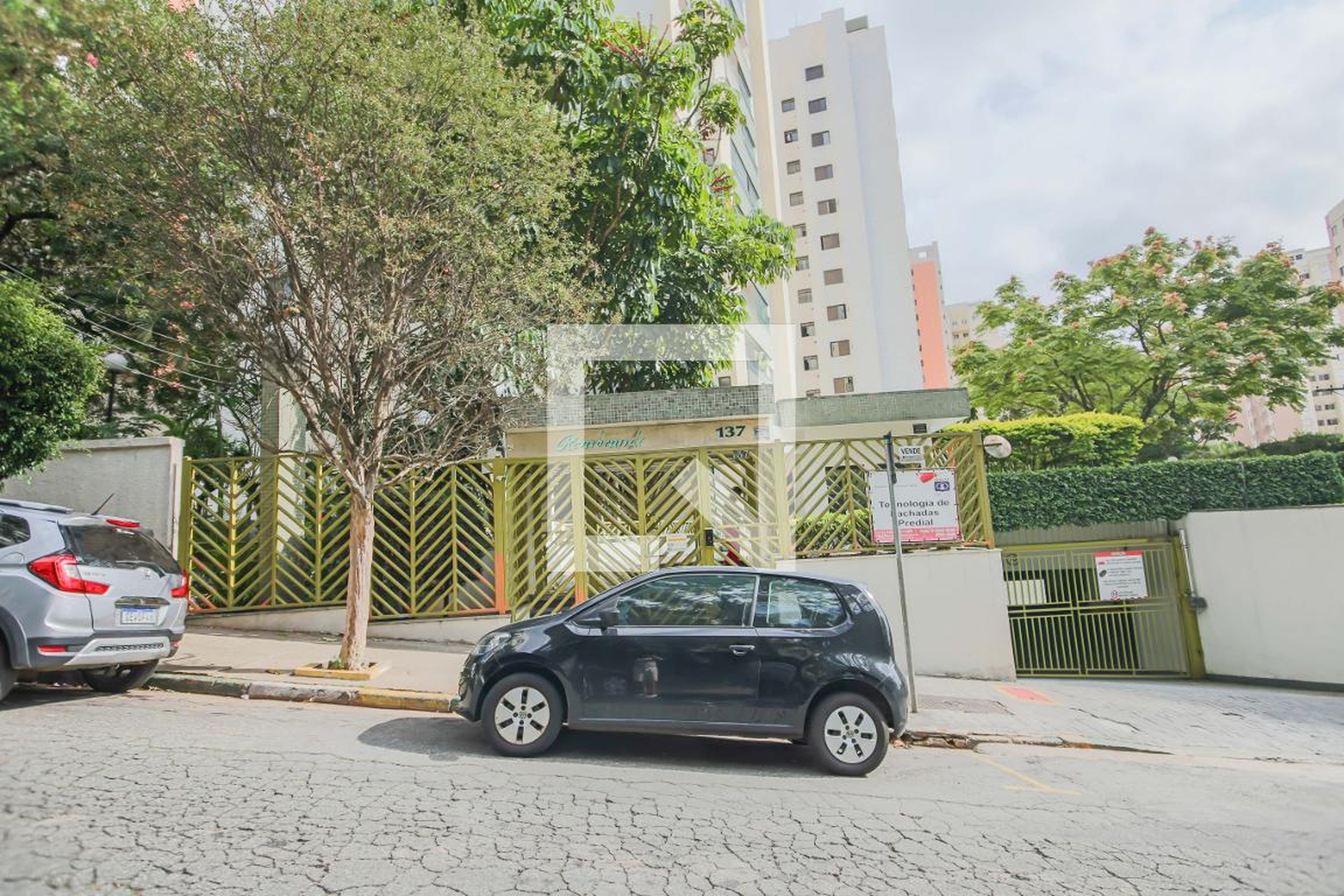 Fachada do Condomínio Condomínio Rembrandt