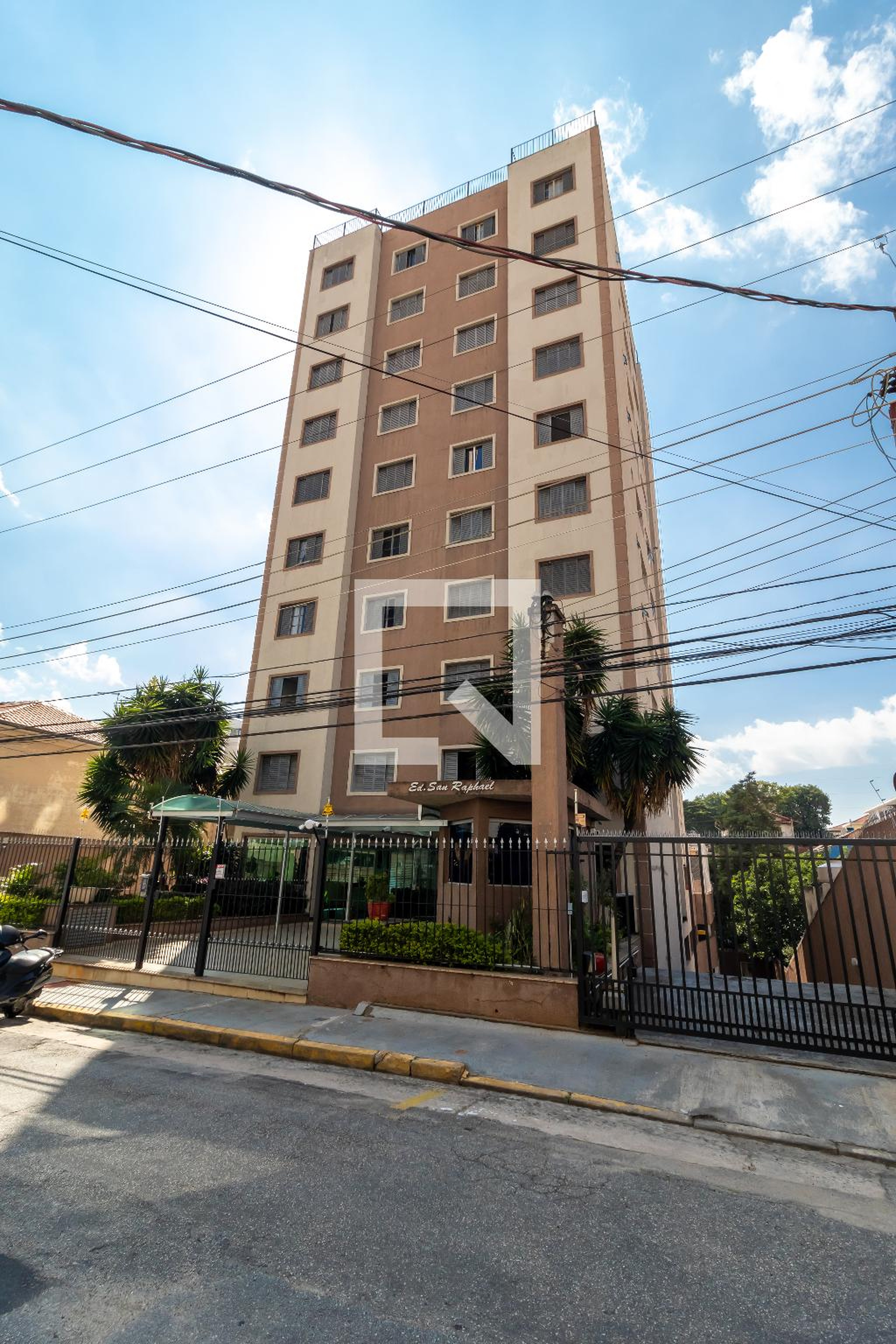 Fachada do Condomínio Condomínio San Raphael