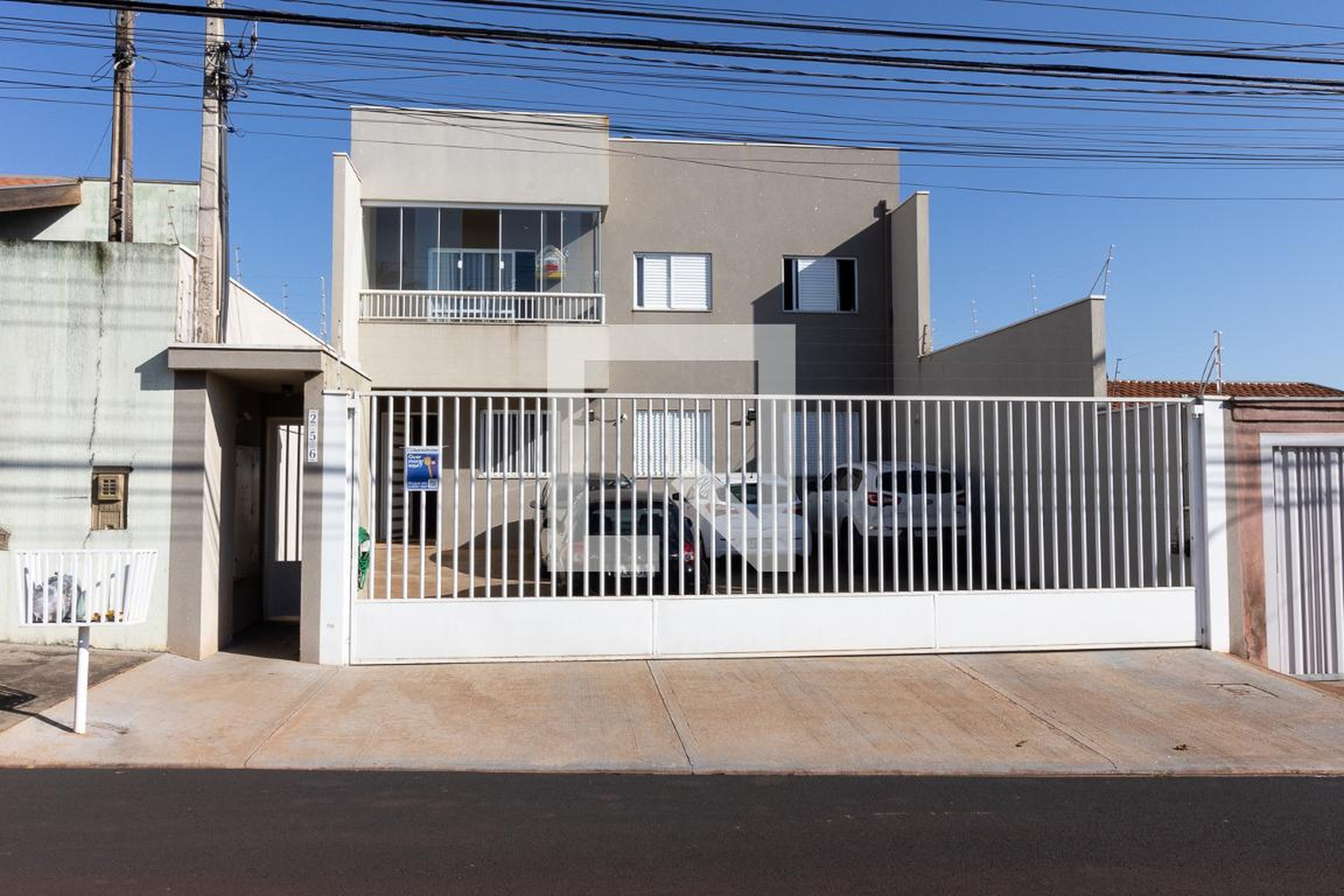 Fachada Condomínio em Rua Maria da Conceição Quintela da Cunha, 256