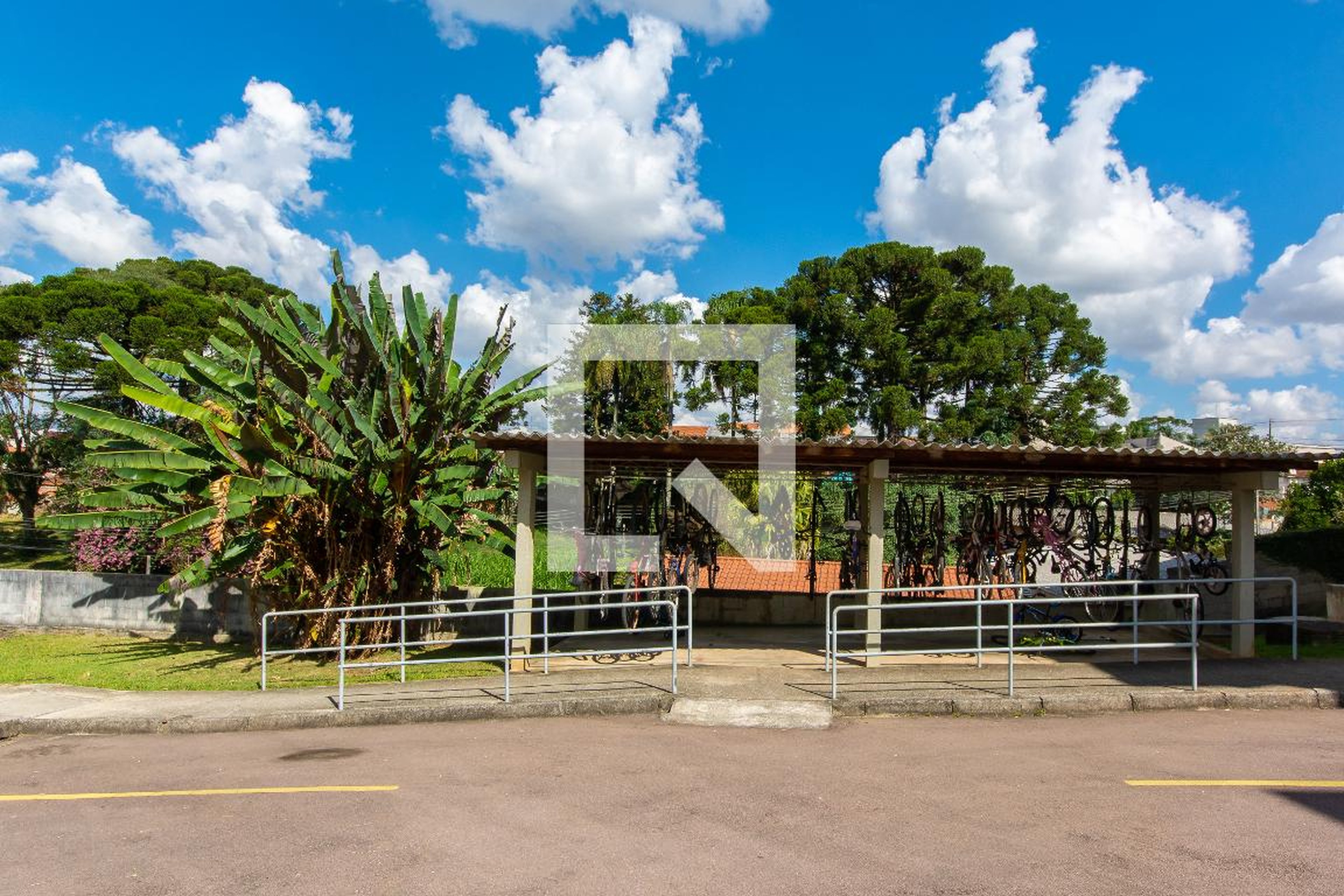 Bicicletário - Residencial Floresta Santa Cândida
